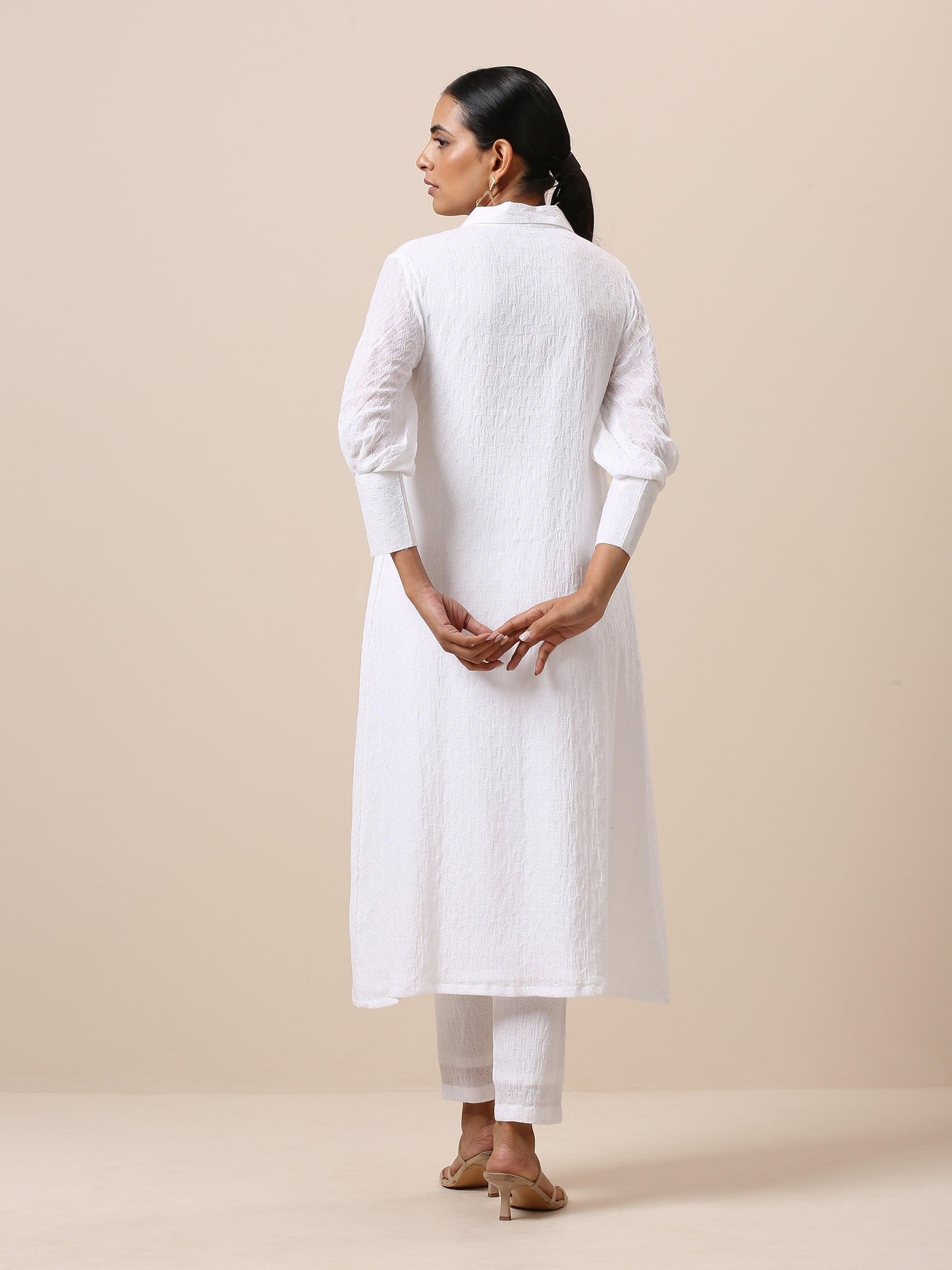 trueBrowns Cotton White Weave Collar Kurta Pant Set | Relove | Swadesiicart