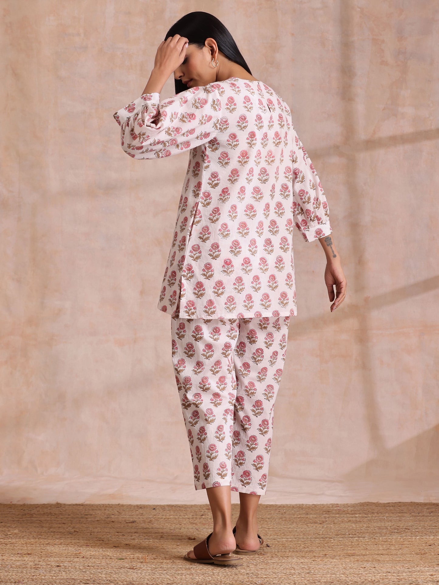 trueBrowns Pink Brown Buta On White Block Print Cotton Baggy Sleeve Co-Ord Set - Swadesiicart