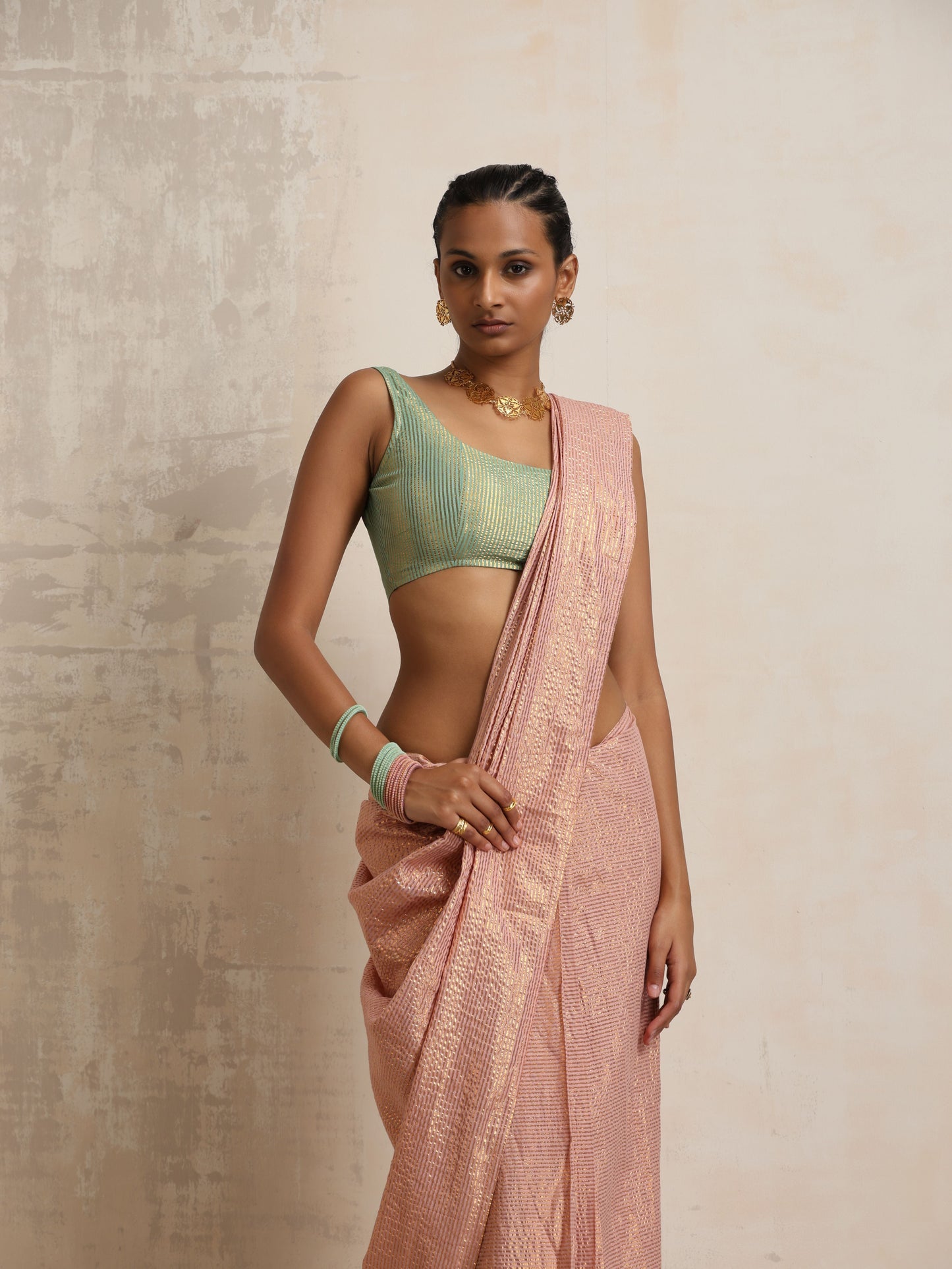 trueBrowns Pink Gold Lurex Ready To Wear Saree | Swadesiicart