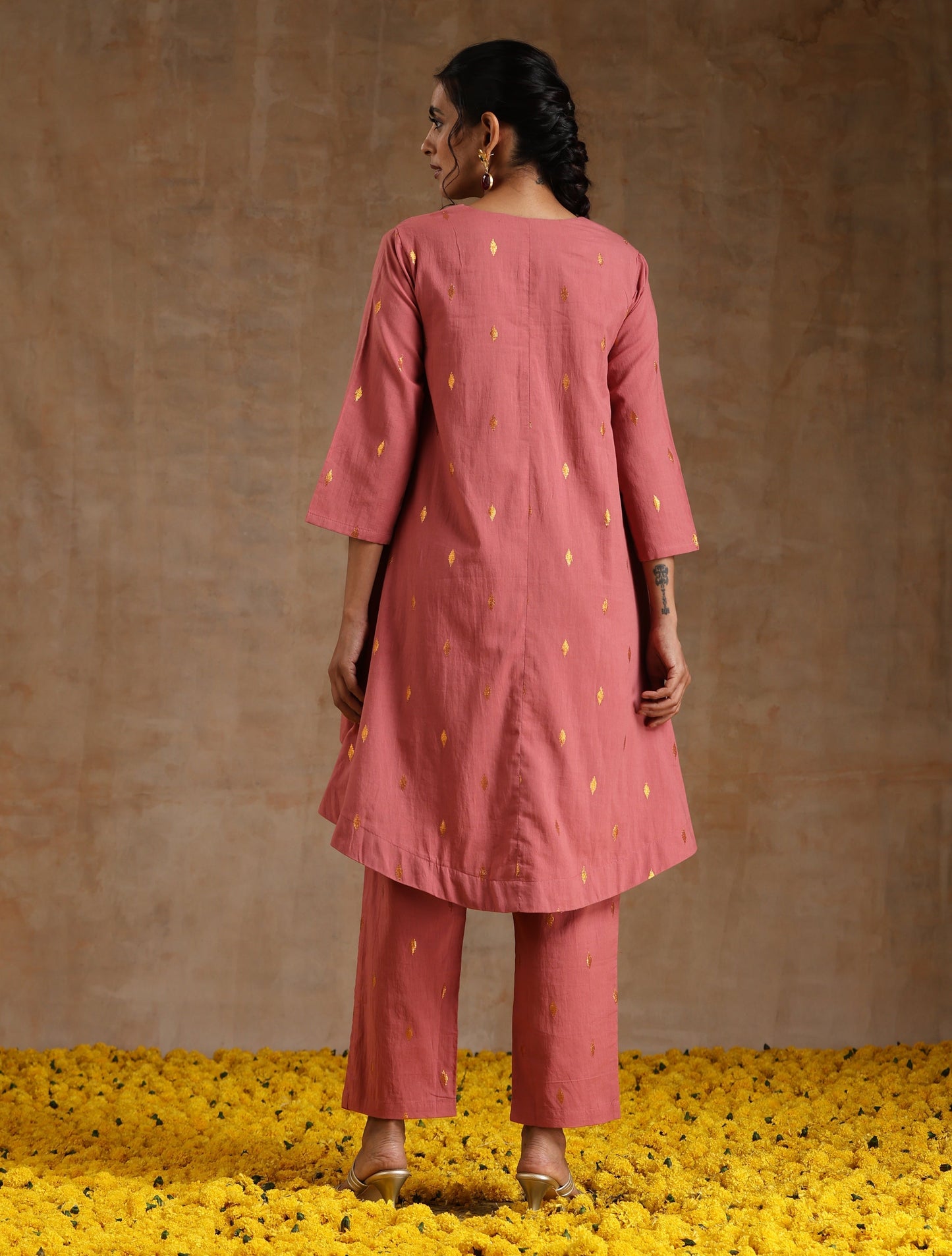 trueBrowns Blush Gold Cotton High-Low Co-Ord Set - Swadesiicart