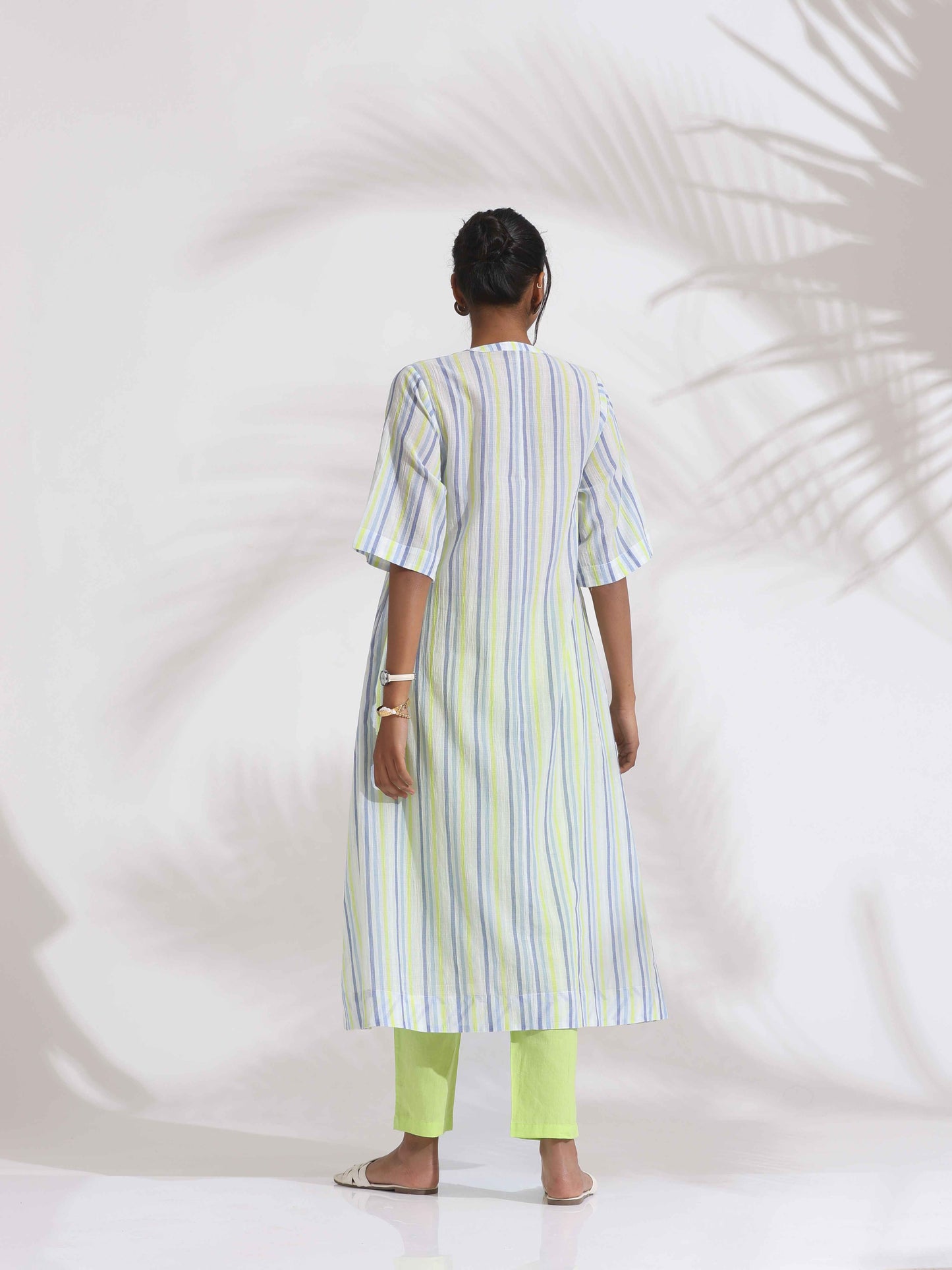trueBrowns White Cotton Multi Stripe Flared Kurta Set | Swadesiicart