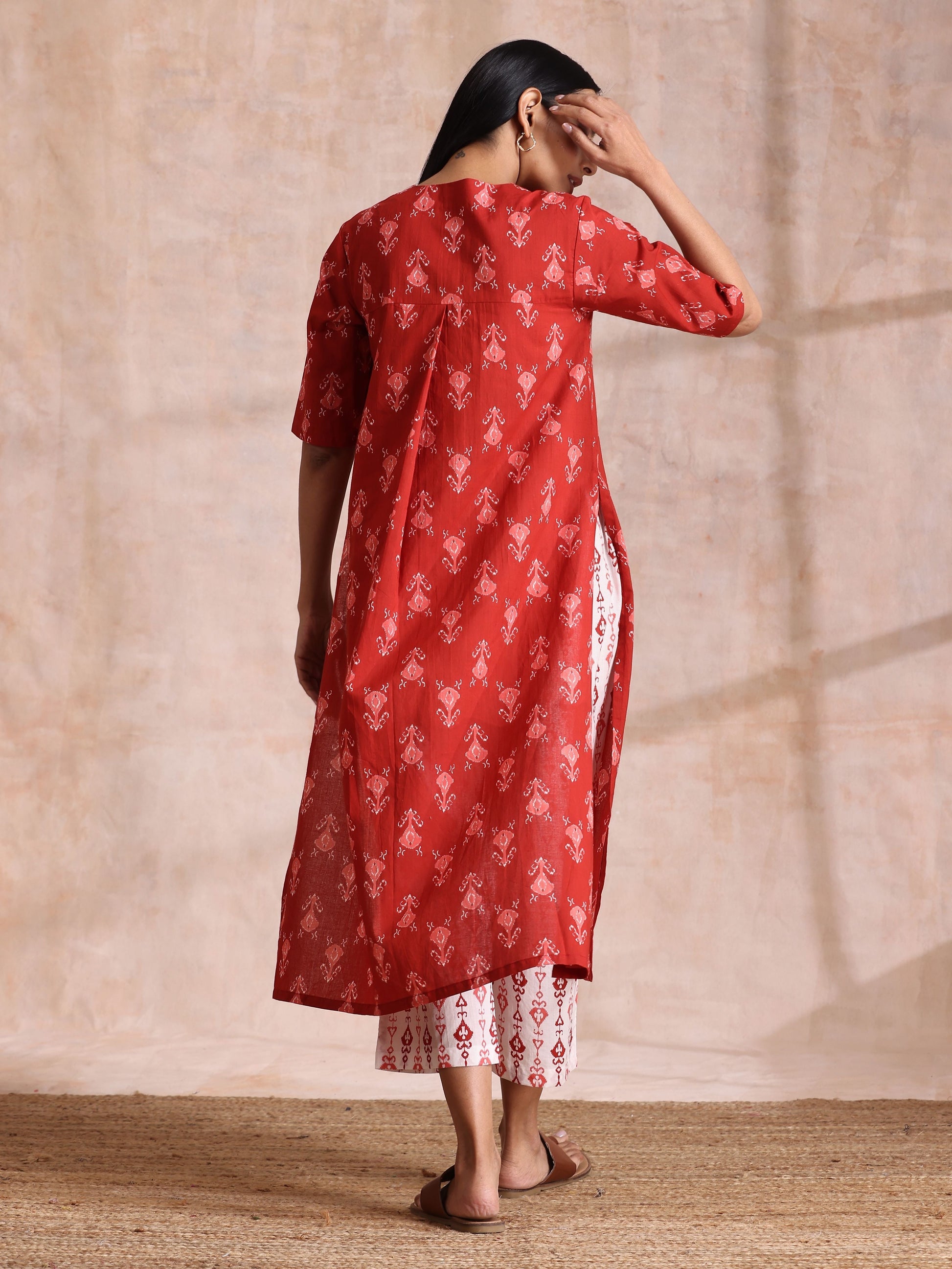 trueBrowns Red On Red Ikat Print Cotton Kurta Pant Set | Swadesiicart