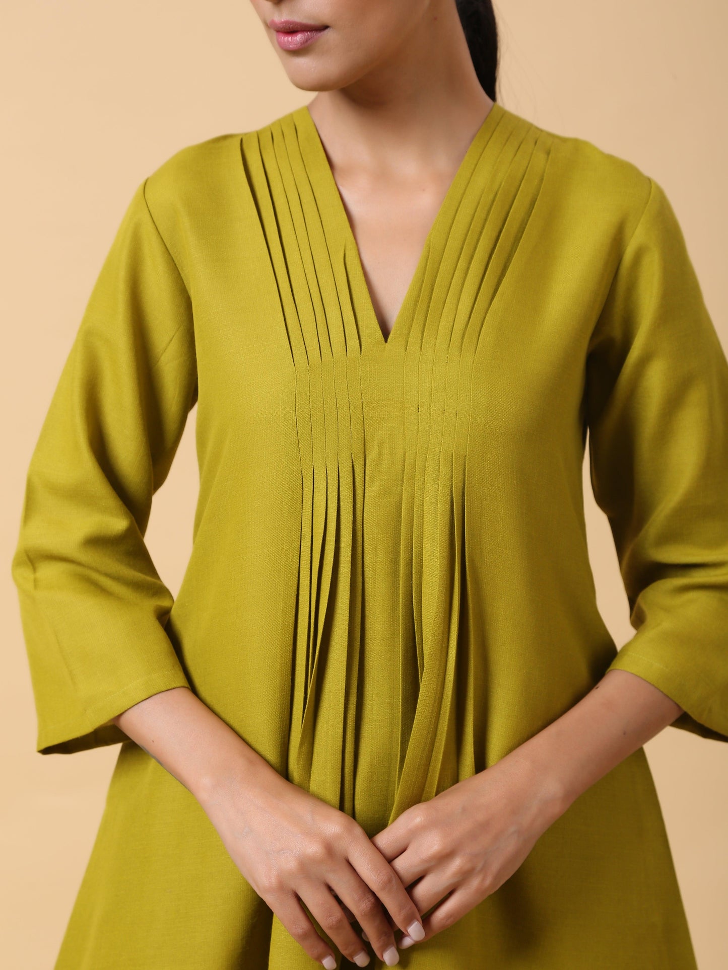 trueBrowns Cotton Linen Lime Green Pleated Co-Ord Set | Relove - Swadesiicart