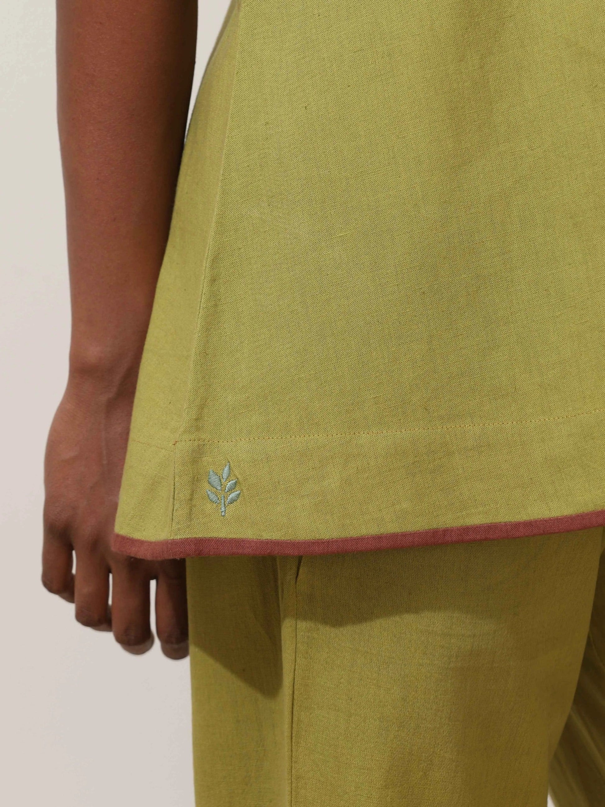 trueBrowns Pear Green Cotton Linen Co-Ord Set - Swadesiicart