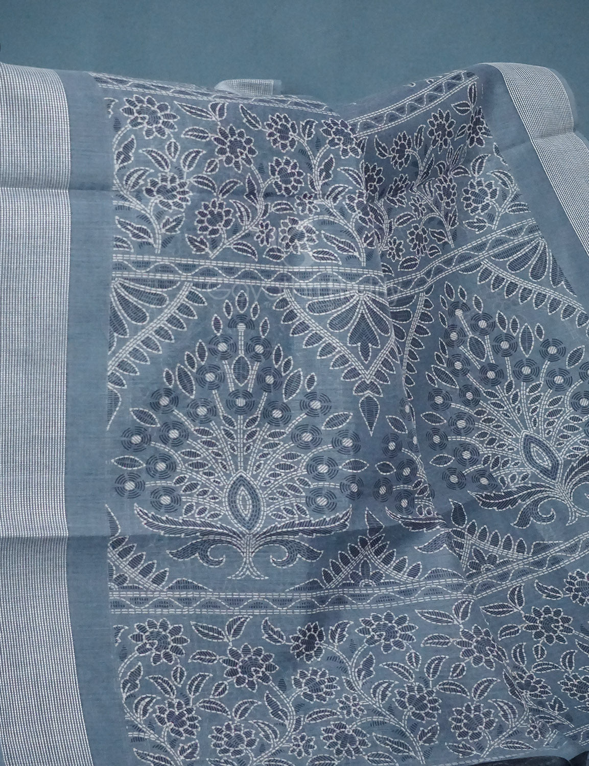 Shades of Light Ash Grey Colour Floral Print Semi Chanderi Saree By Gayathri Reddy Designer Studio | Swadesiicart