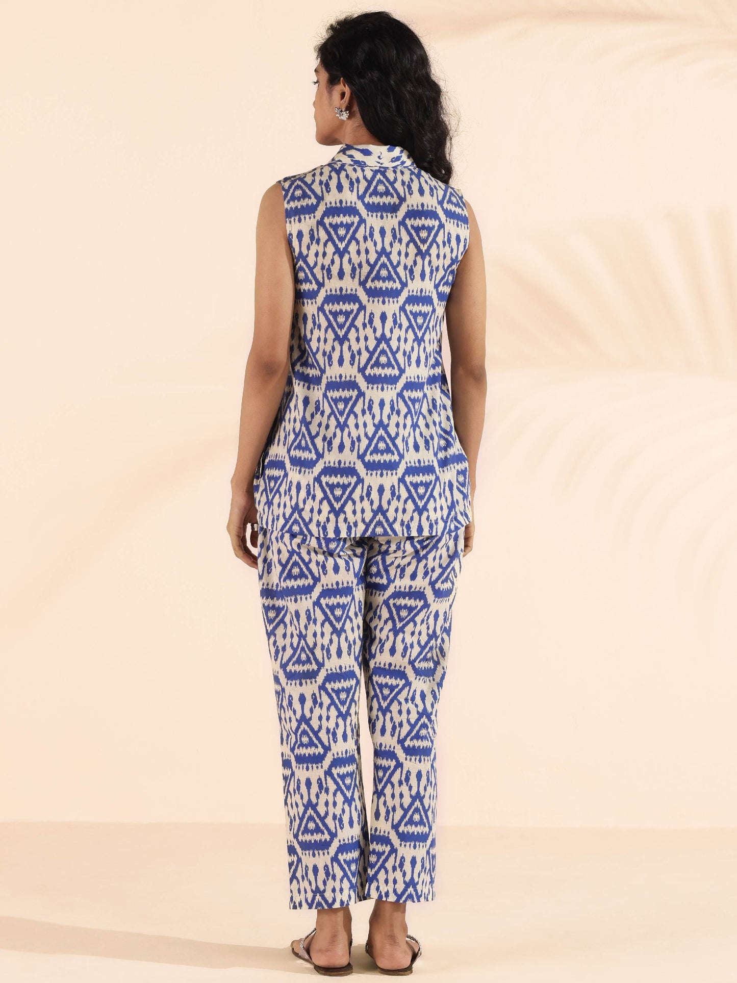 trueBrowns Blue Cotton Ikat Sleeveless Co-ord Set - Swadesiicart
