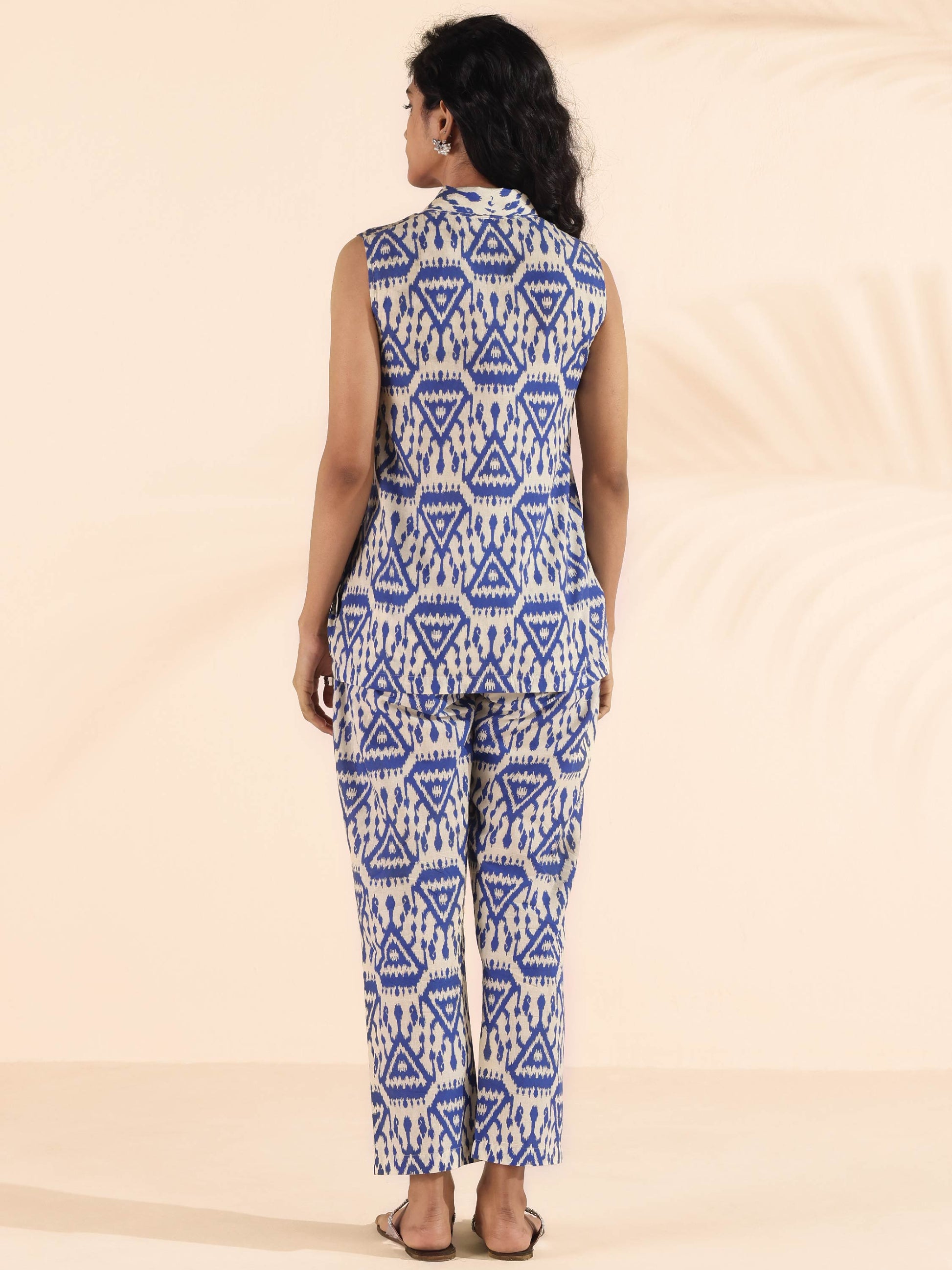 trueBrowns Blue Cotton Ikat Sleeveless Co-ord Set - Swadesiicart