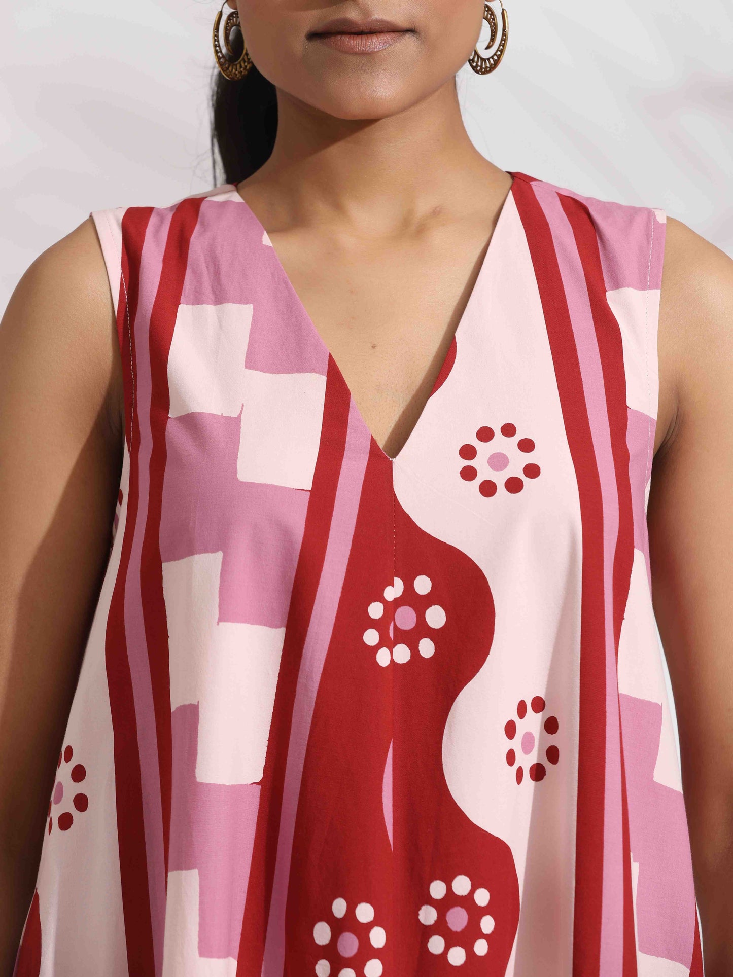 trueBrowns Pink Cotton Abstract Print Dress | Swadesiicart