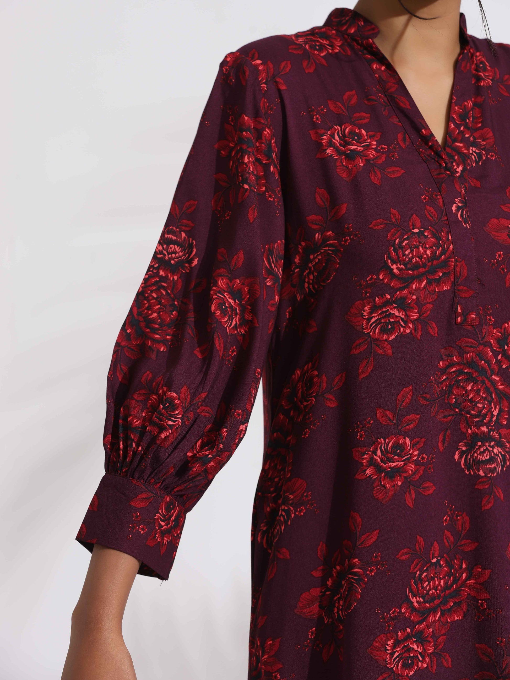 trueBrowns Purple Floral Print Kurta Set | Swadesiicart