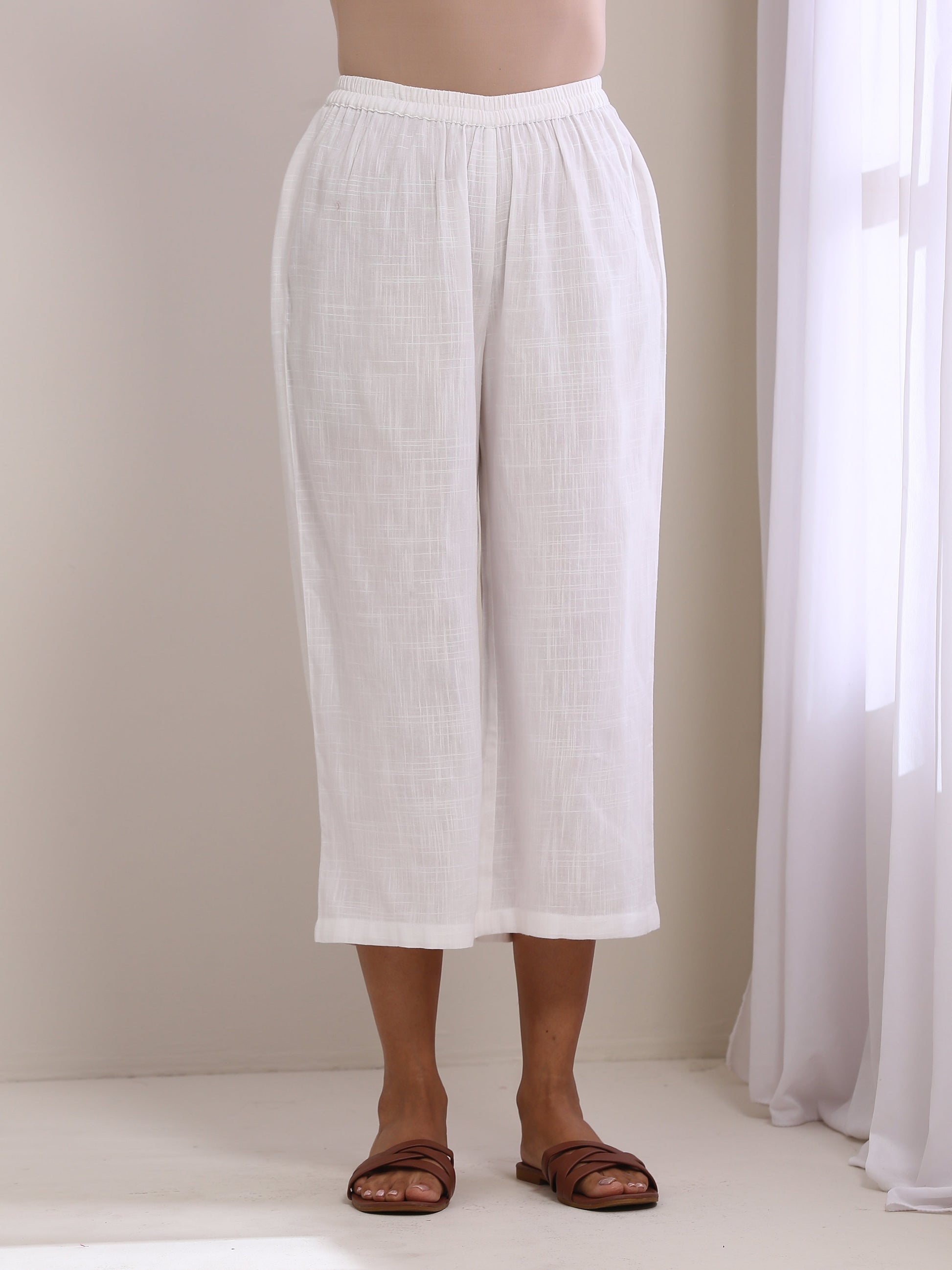 trueBrowns White Slub Texture Short Angrakha Co-Ord Set - Swadesiicart
