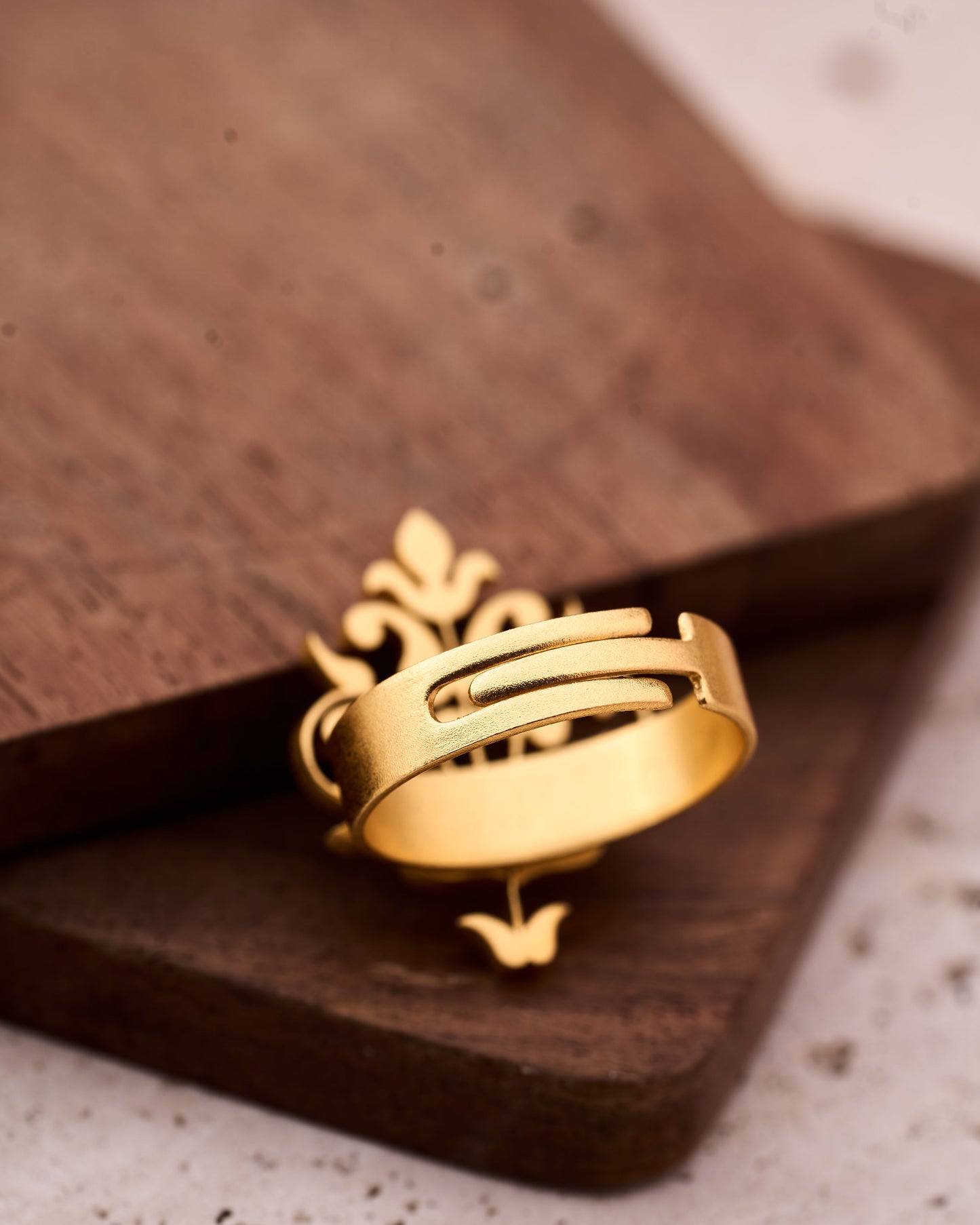 trueBrowns Gold-Polished Small Leaf Ring | Swadesiicart