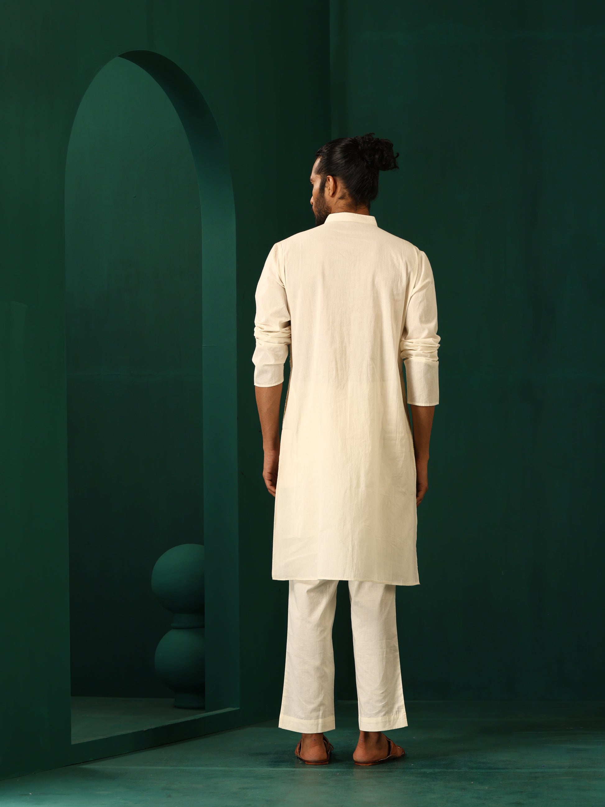 trueBrowns Men's Ivory Multi Colour Striped Cotton Kurta | Swadesiicart