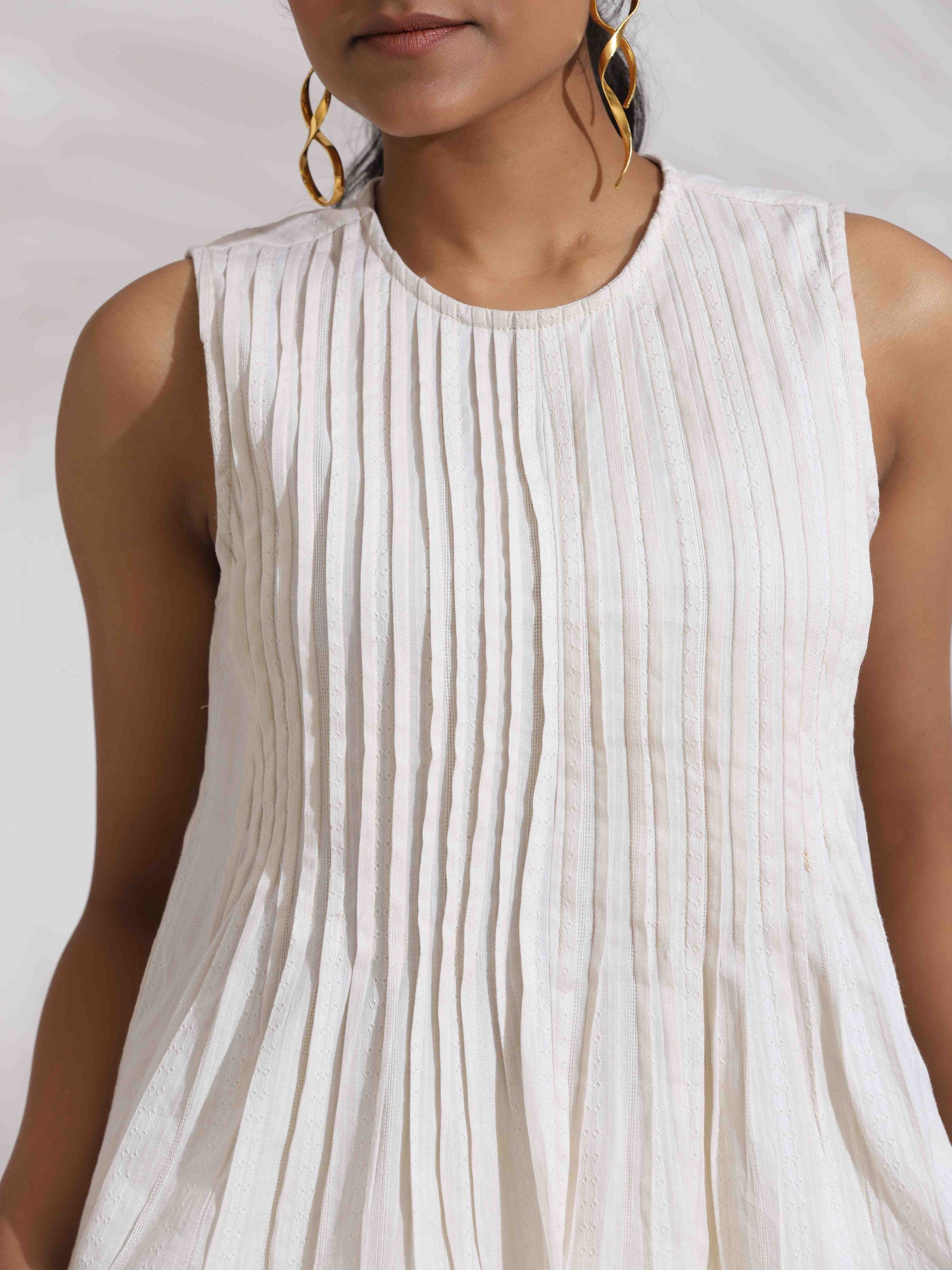 trueBrowns Off-White Cotton Skirt Co-ord Set - Swadesiicart