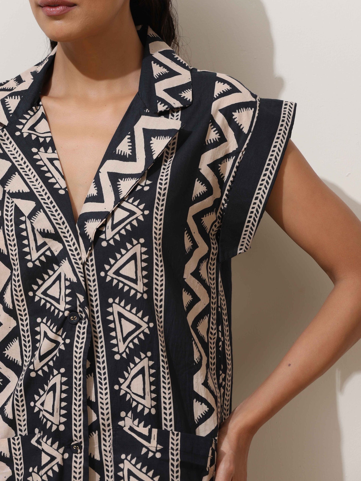 trueBrowns Beige Cotton Geometric Print Jacket Co-ord Set - Swadesiicart
