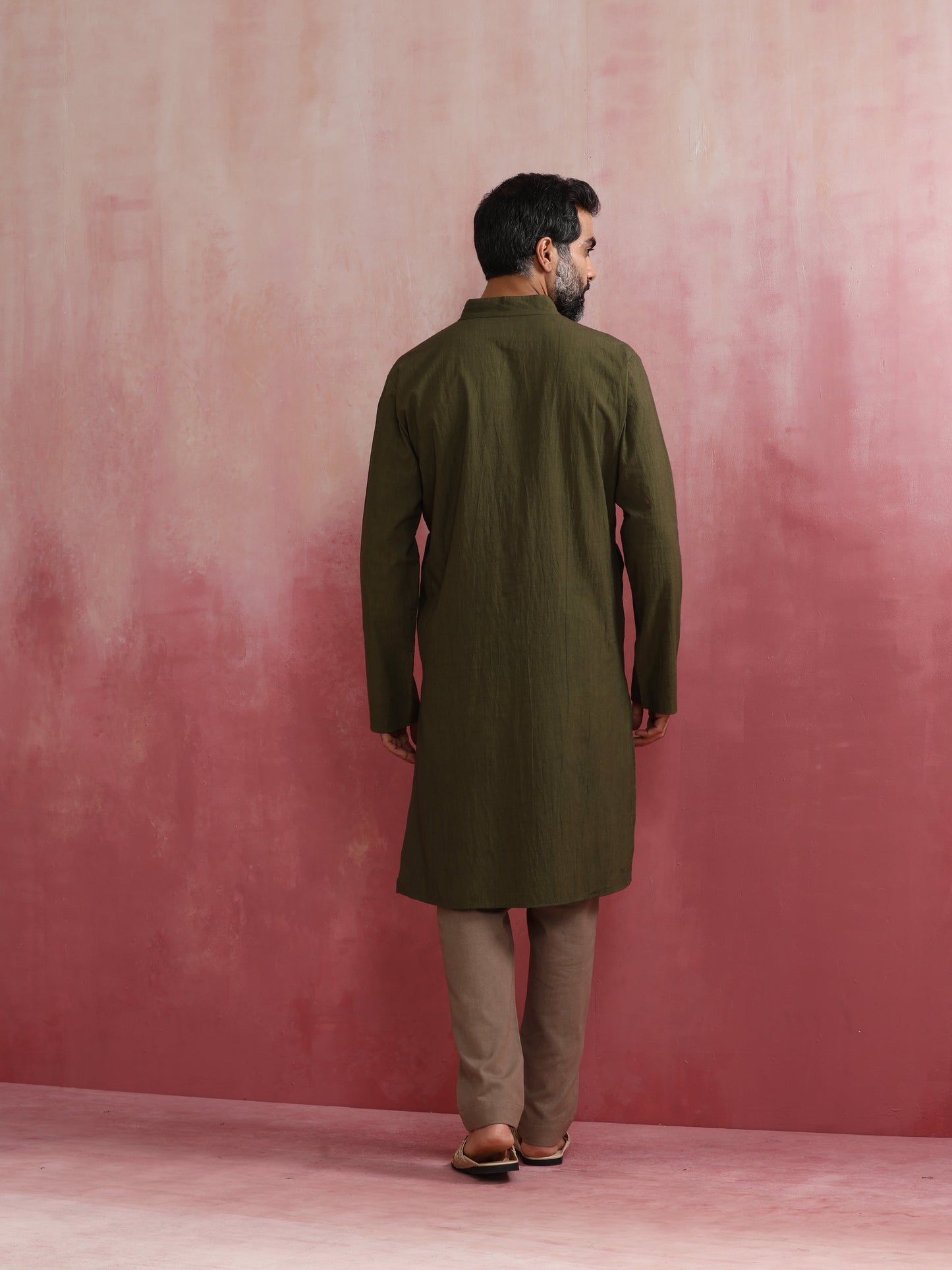 trueBrowns Men's Olive green Mandarin Collar Kurta | Swadesiicart