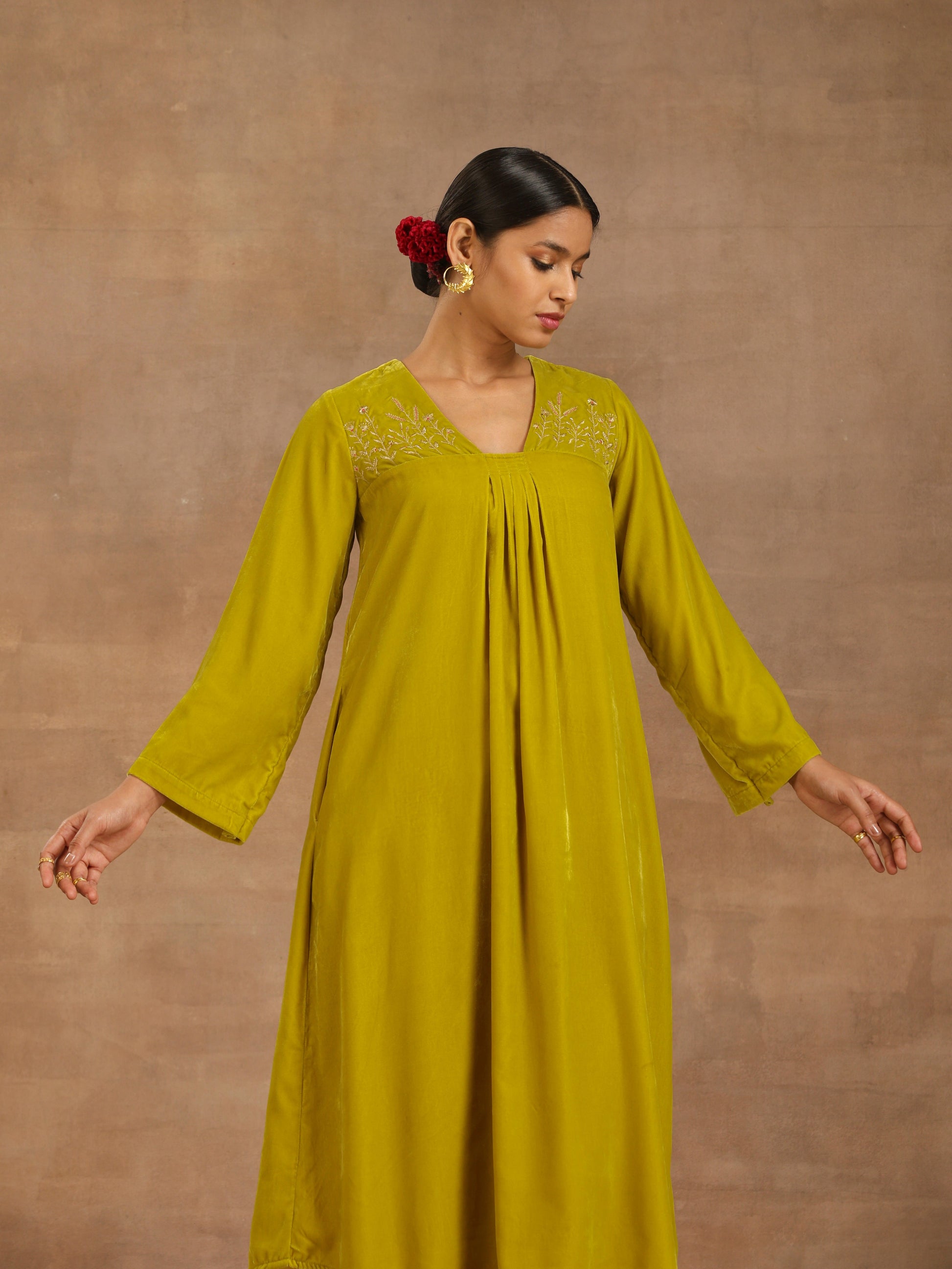 trueBrowns Lime Velvet Yoke Embroidered Kurta | Swadesiicart