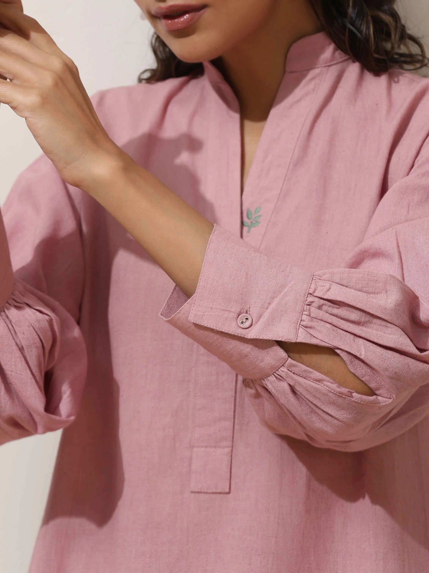 trueBrowns Pink Cotton Linen Kurta Pant Set | Swadesiicart