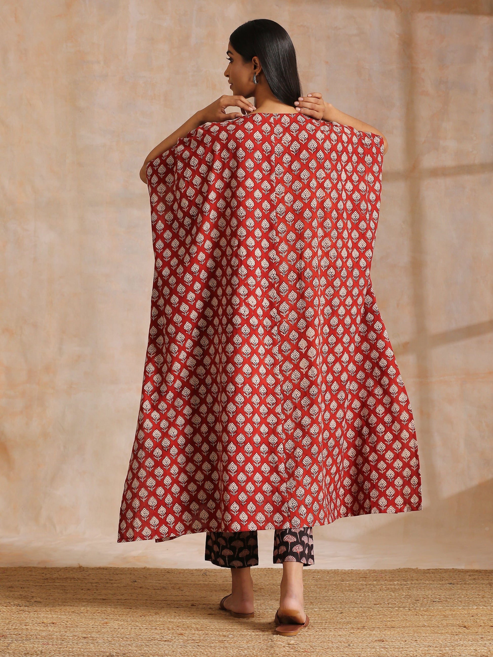 trueBrowns Rust Red Bagru Floral Print Cotton Panel Kaftan Kurta Pant Set | Swadesiicart