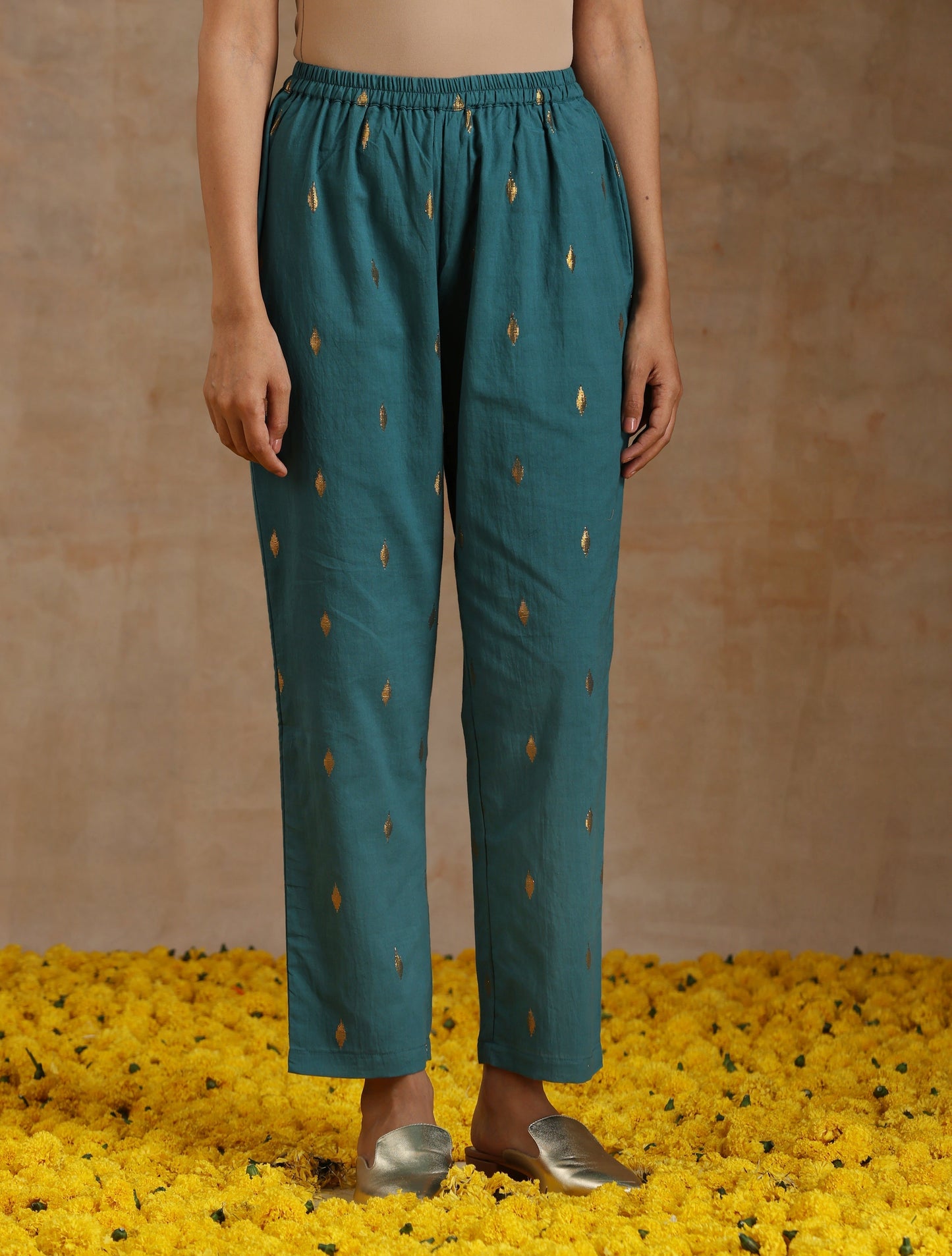 trueBrowns Deep Sea Gold Cotton Flared Co-Ord Set - Swadesiicart
