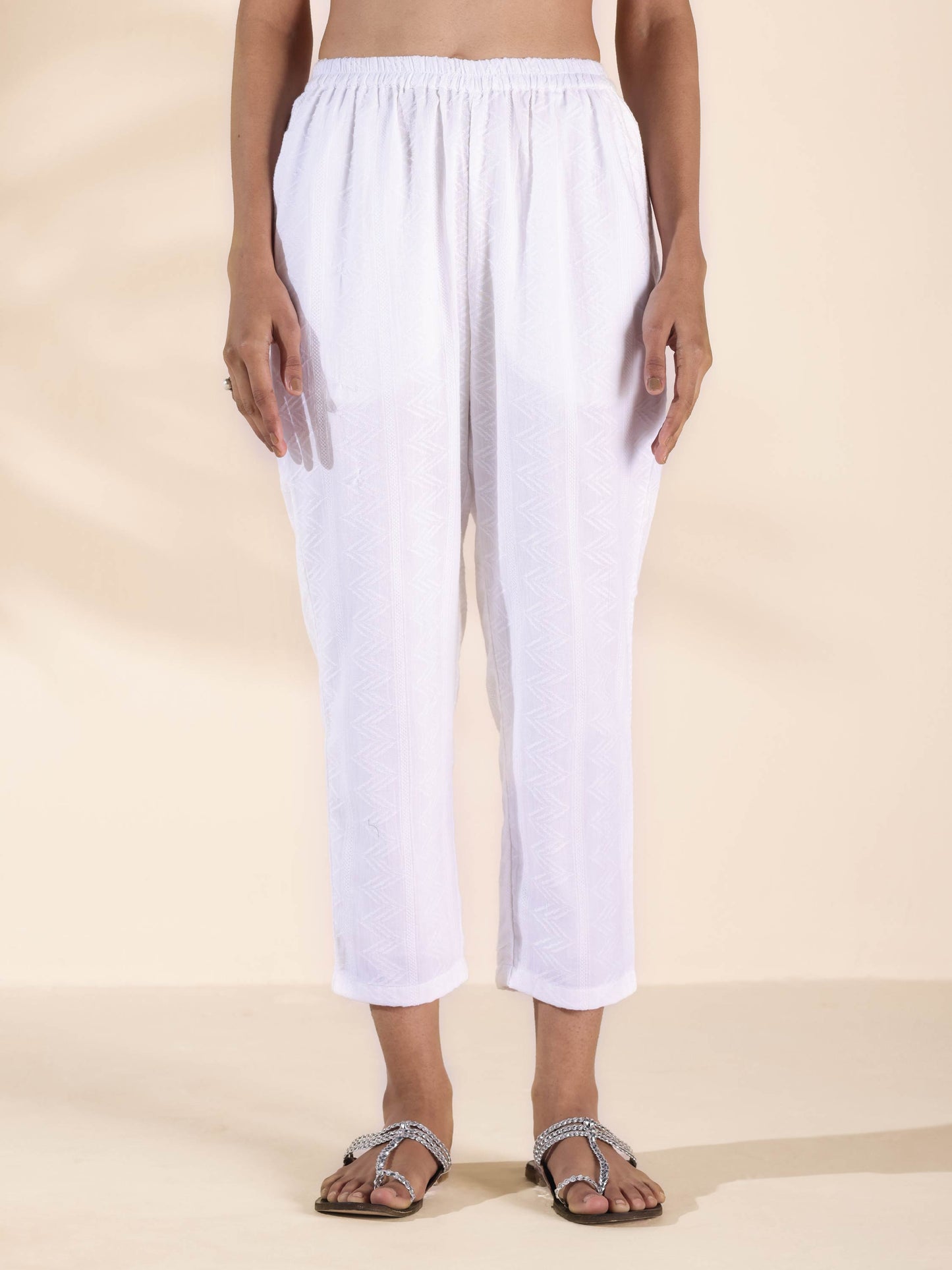 trueBrowns White Cotton Dobby V-Neck Kurta Pant Set | Swadesiicart