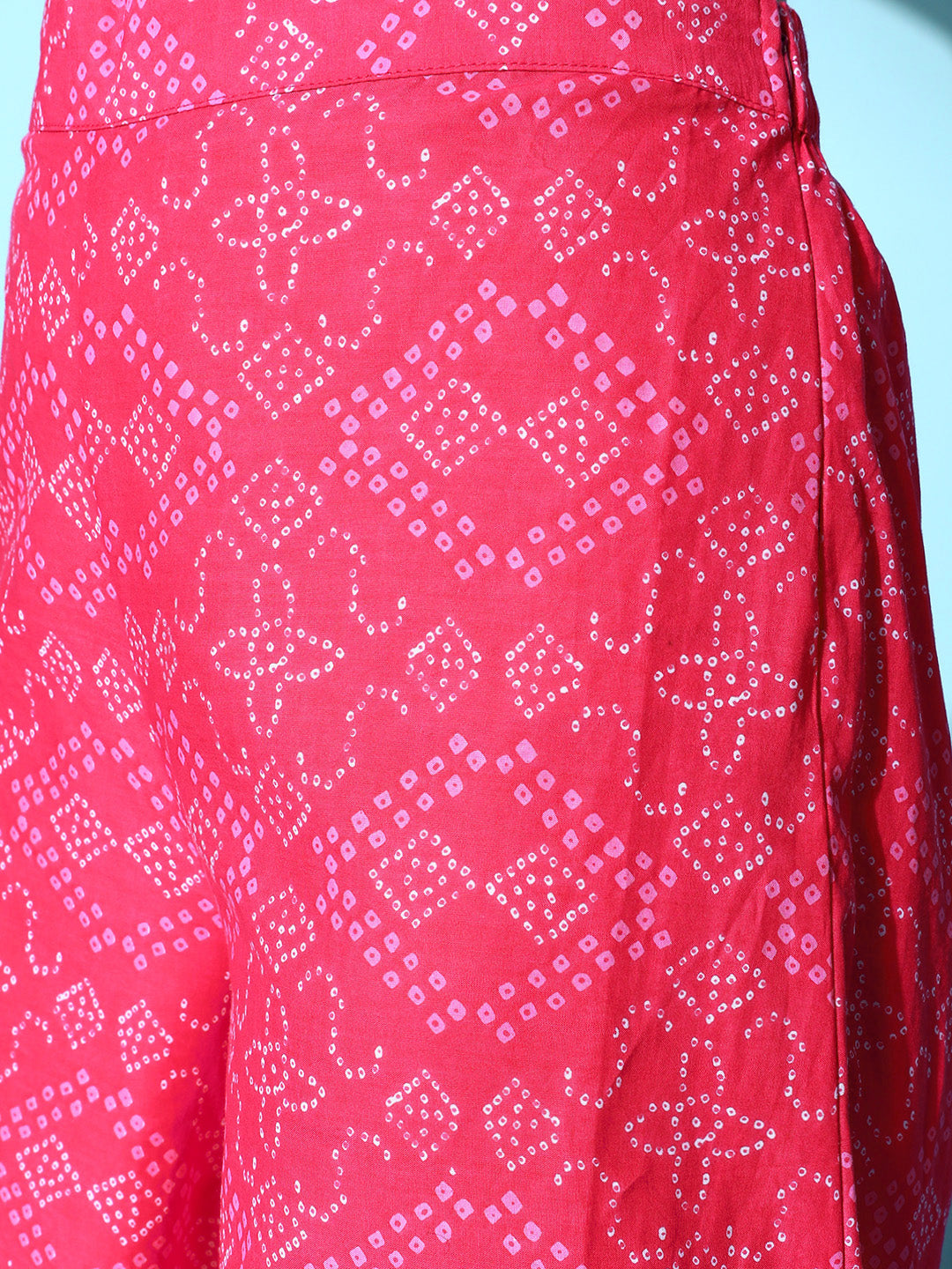 InWeave Women's Pink Bandhani Strappy Kurta Set - Swadesiicart