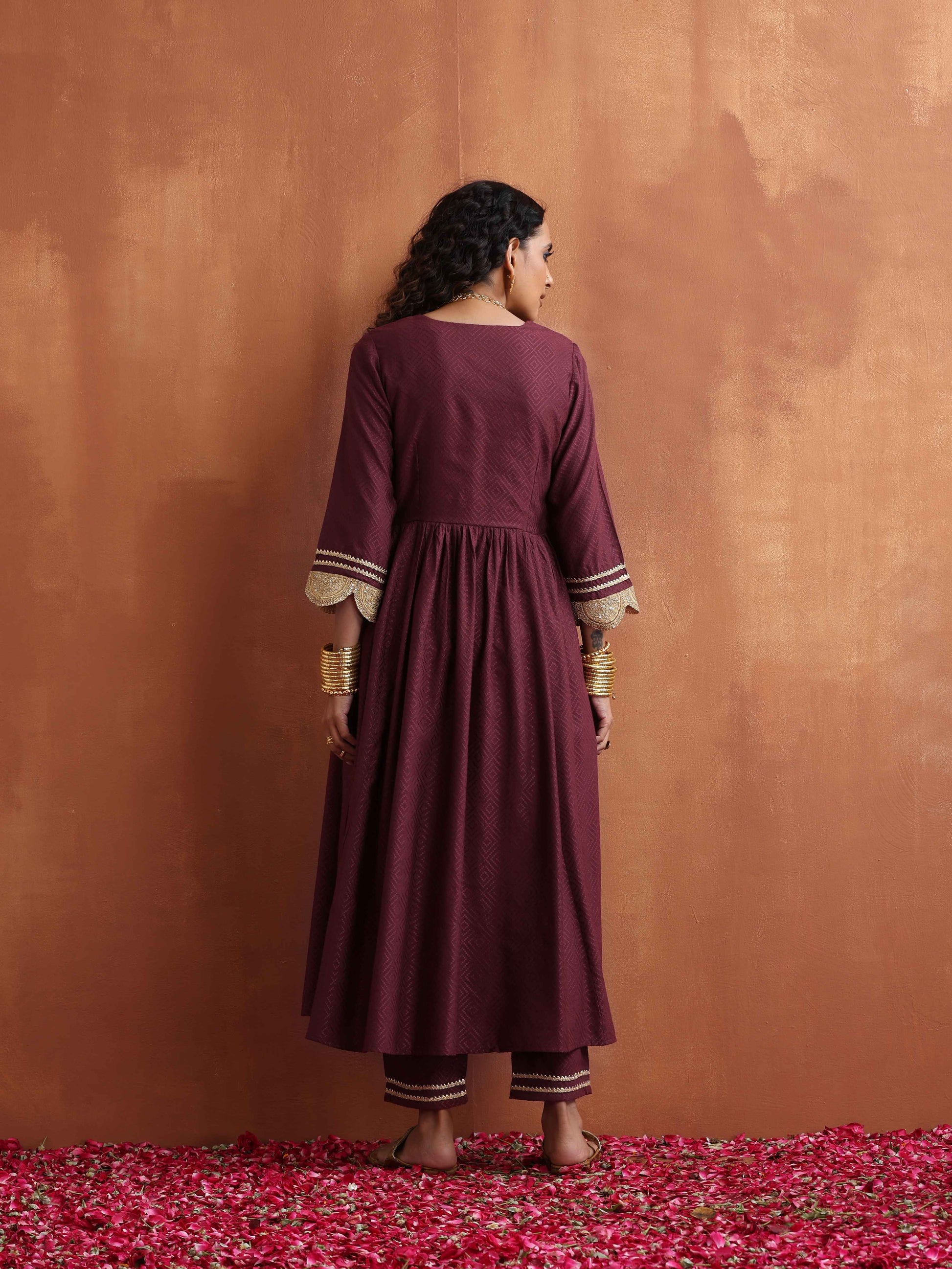 trueBrowns Maroon Flared Anarkali Kurta Set | Swadesiicart