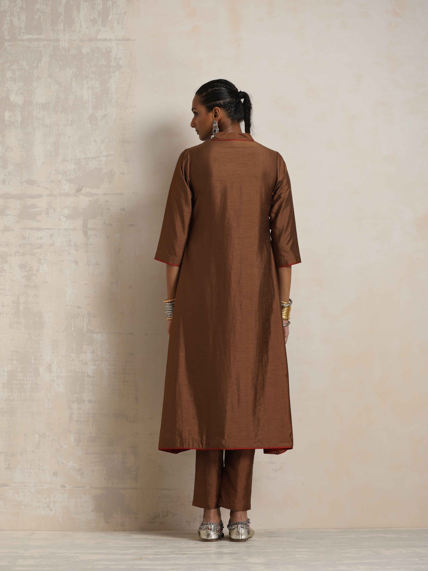 trueBrowns Brown Silk Kurta Set | Swadesiicart