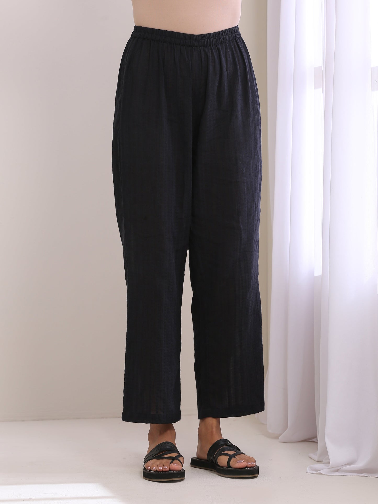 trueBrowns Black Dobby Neck Pleat Kurta Pant Set | Swadesiicart