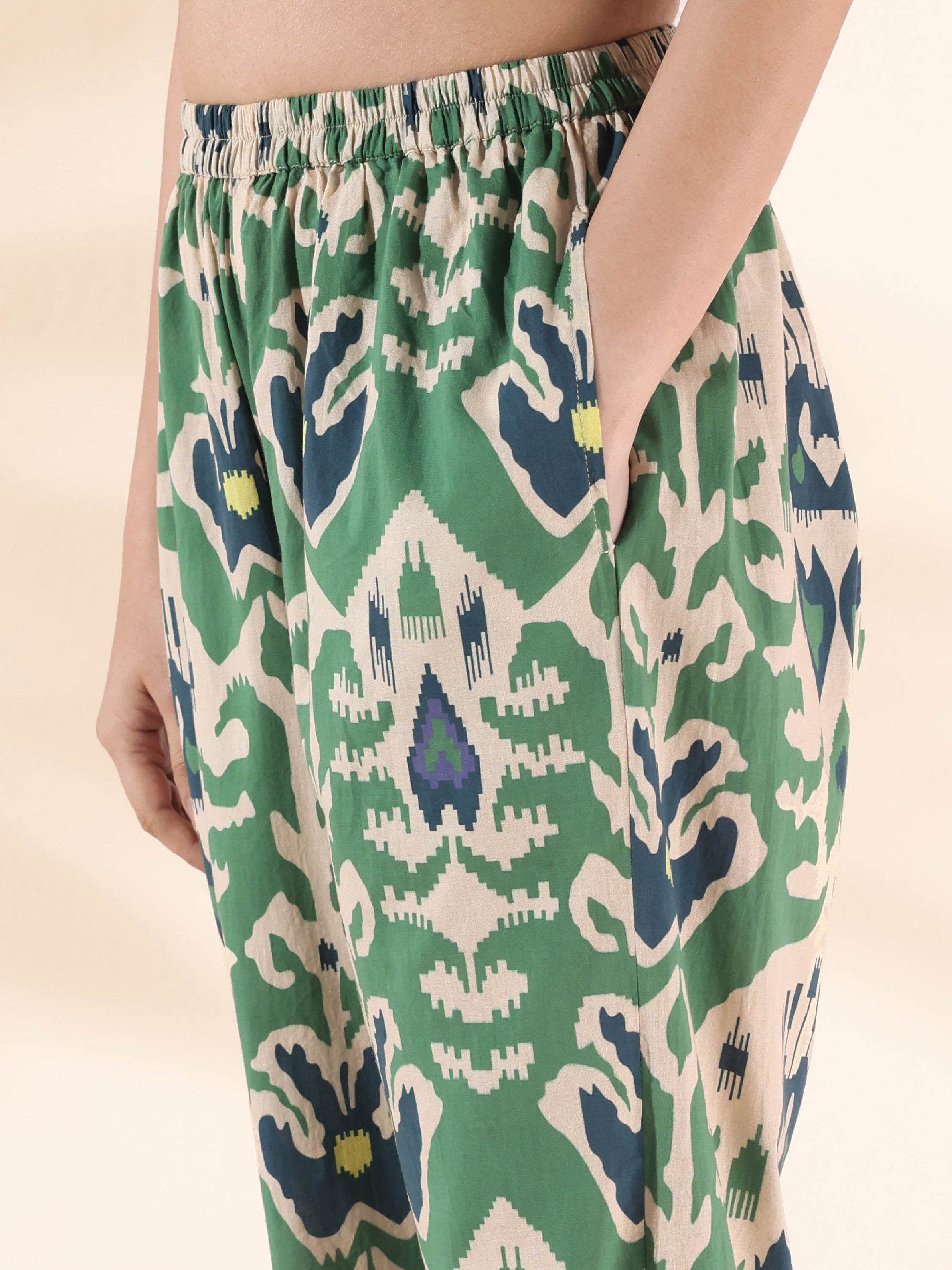 trueBrowns Green Cotton Ikat Relaxed Co-ord Set - Swadesiicart