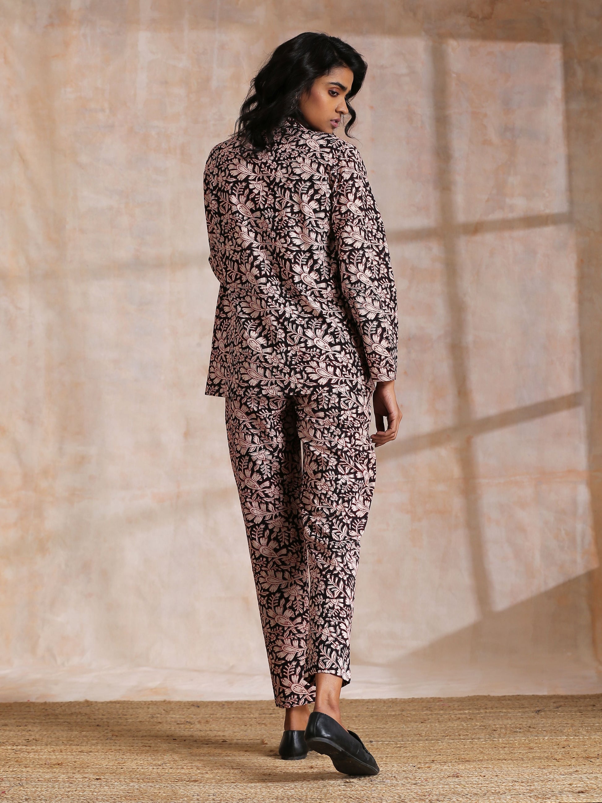 trueBrowns Black Floral Overall Bagru Print Cotton Pant Suit Set | Swadesiicart