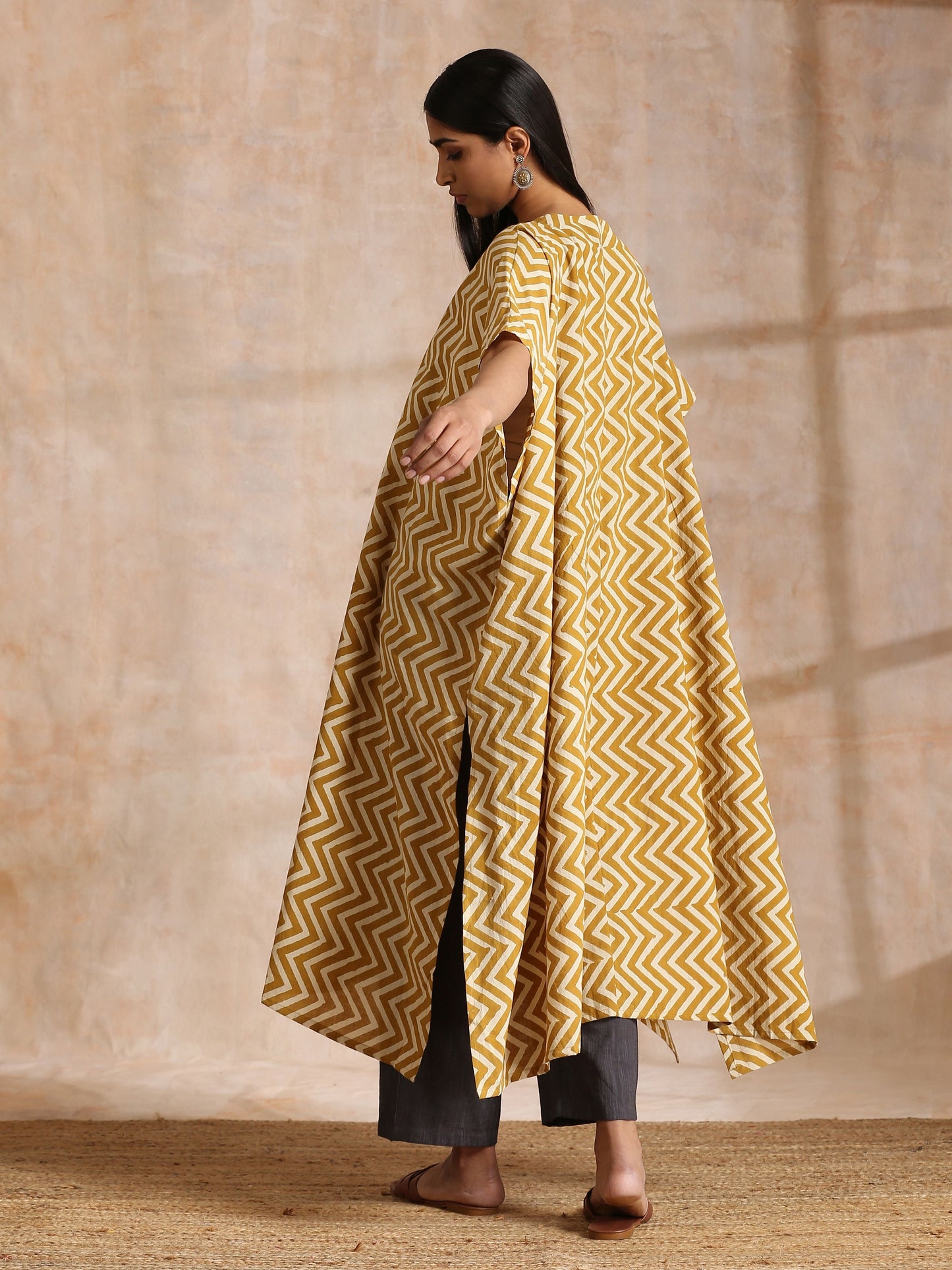 trueBrowns Mustard Dabu Zig-Zag Lines Print Cotton Panel Kaftan Kurta Pant Set | Swadesiicart