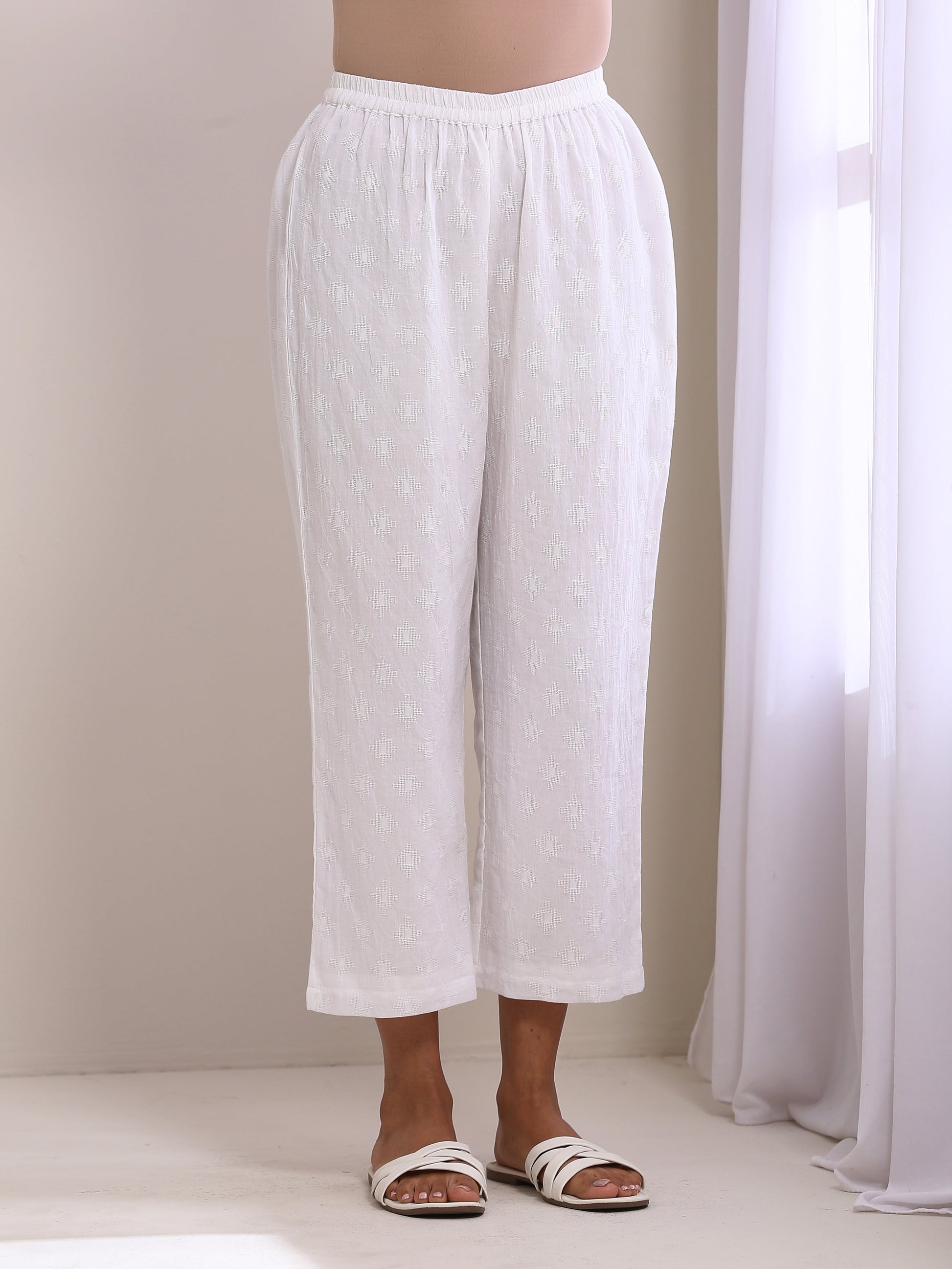 trueBrowns White Dobby Short Asymmetric Co-Ord Set - Swadesiicart
