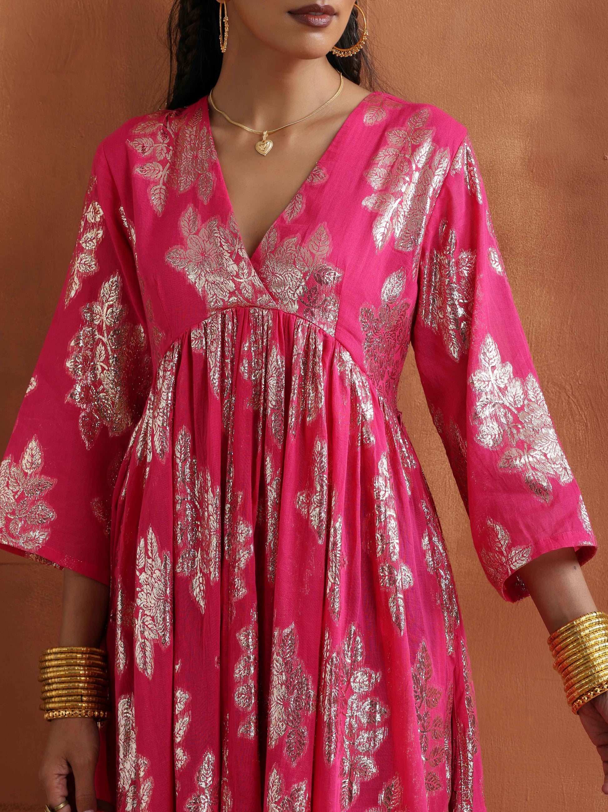 trueBrowns Pink Metallic Flared Anarkali Kurta Set | Swadesiicart
