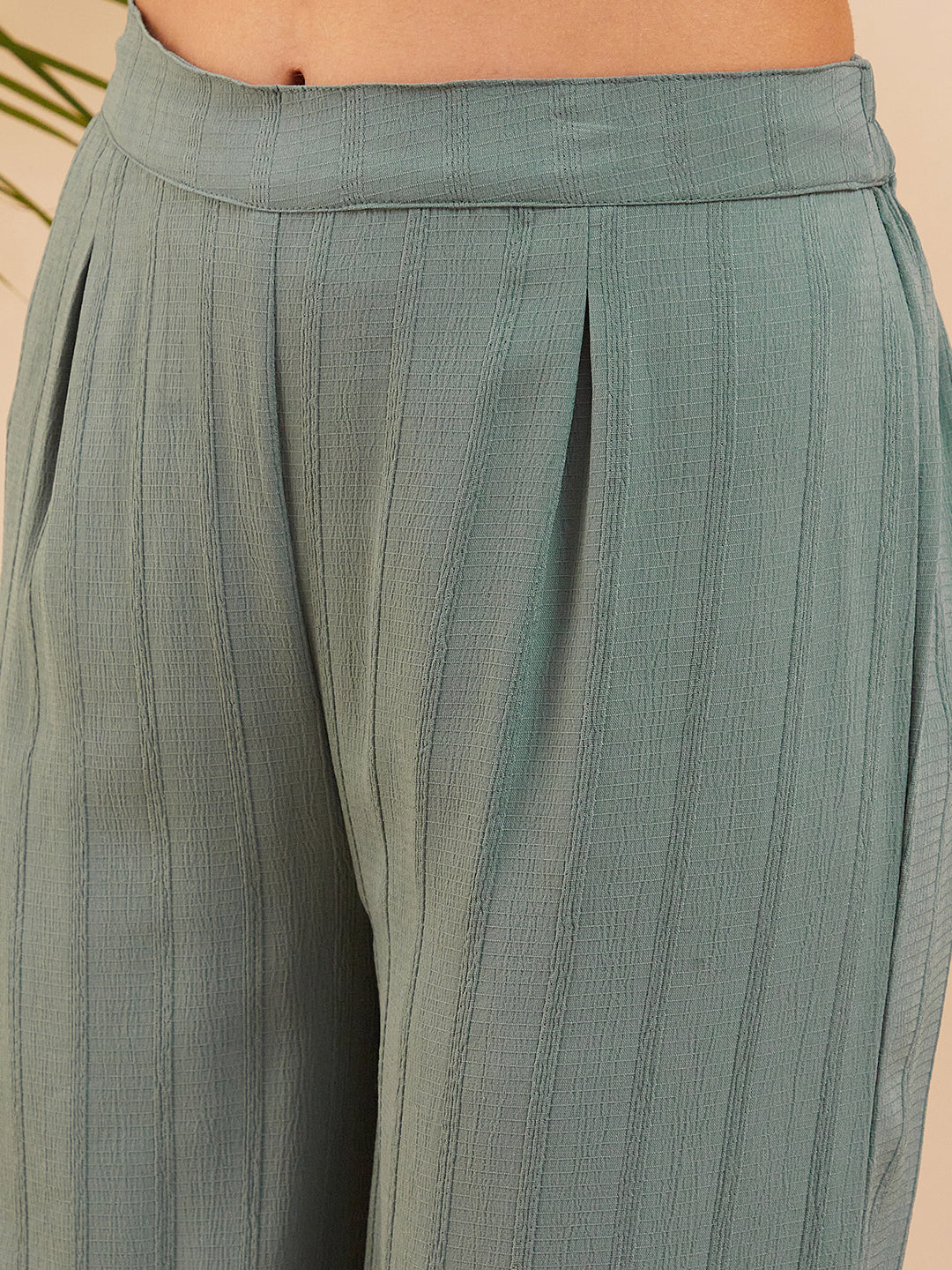 InWeave Women's Light Mint Collared Neck Flared Kurta Pant Set - Swadesiicart