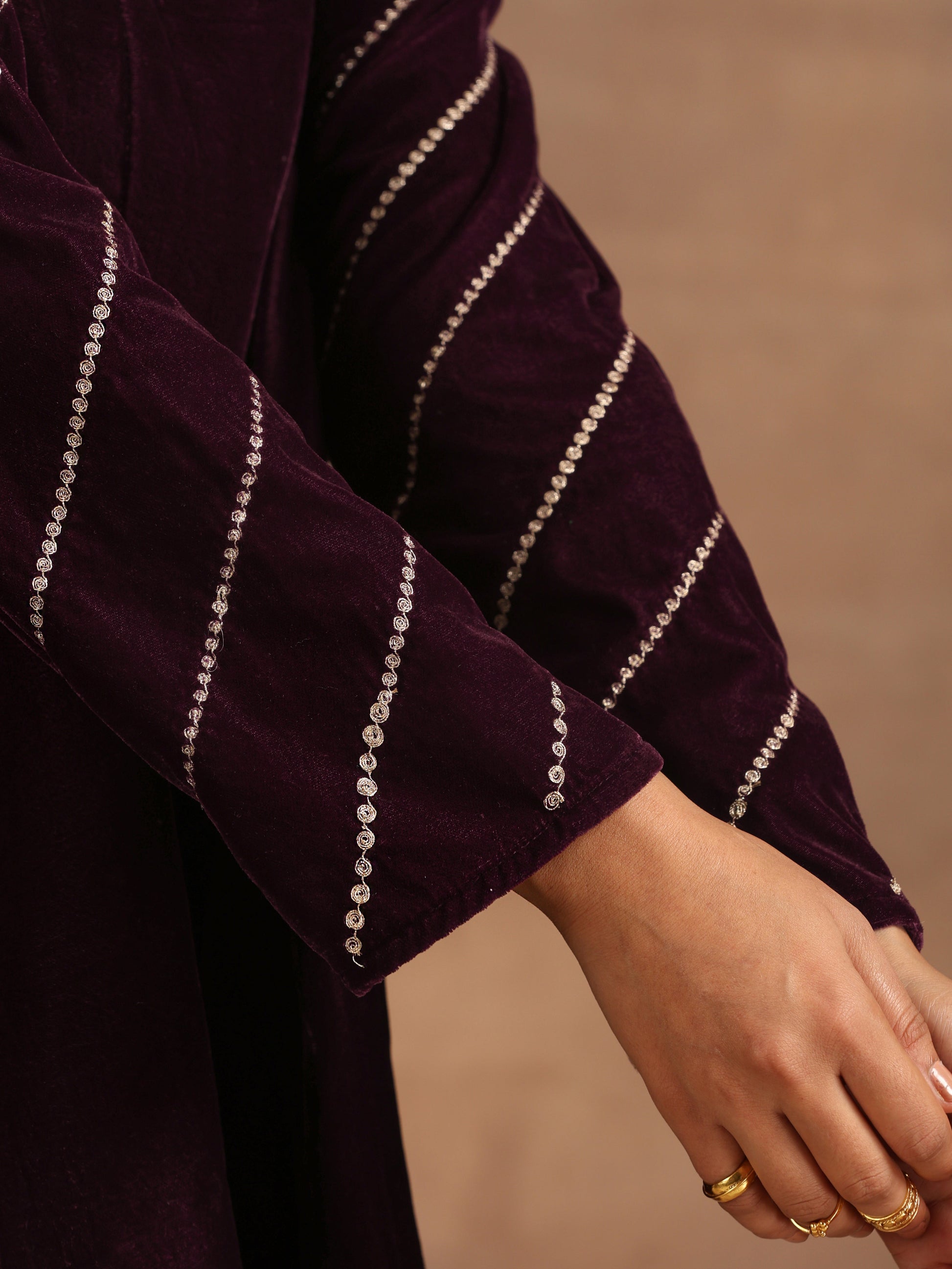 trueBrowns Wine Velvet Sleeve Embroidered Co-ord Set - Swadesiicart