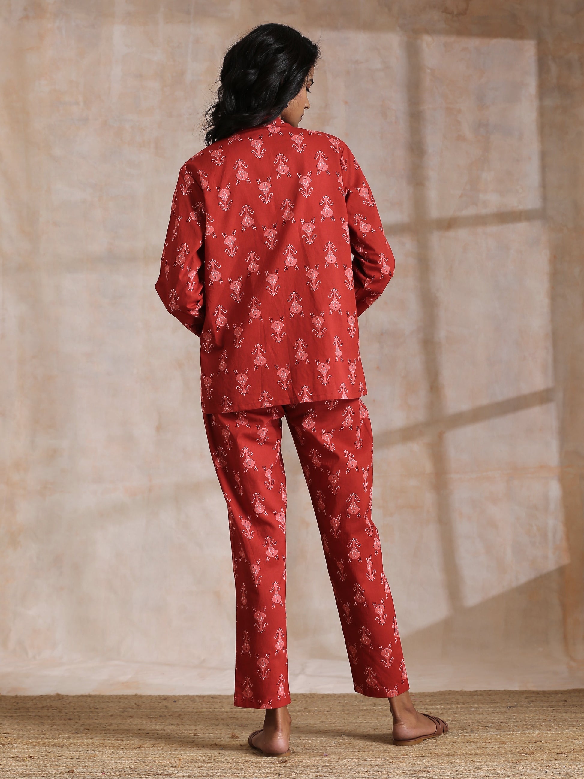 trueBrowns Red On Red Ikat Print Cotton Pant Suit Set | Swadesiicart