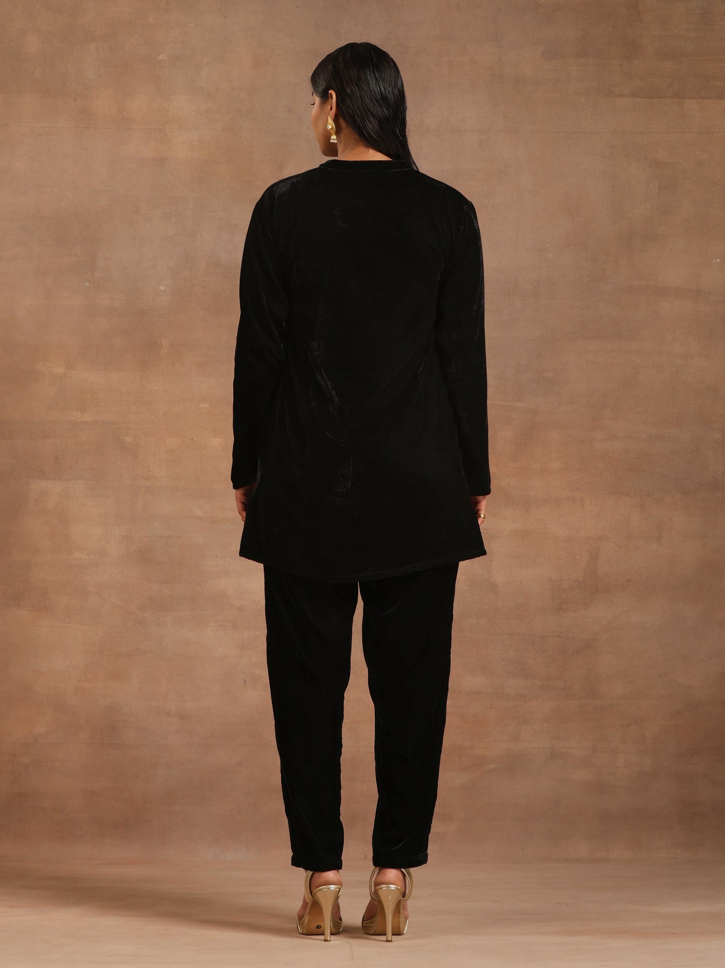 trueBrowns Black Velvet Solid Co-ord Set - Swadesiicart