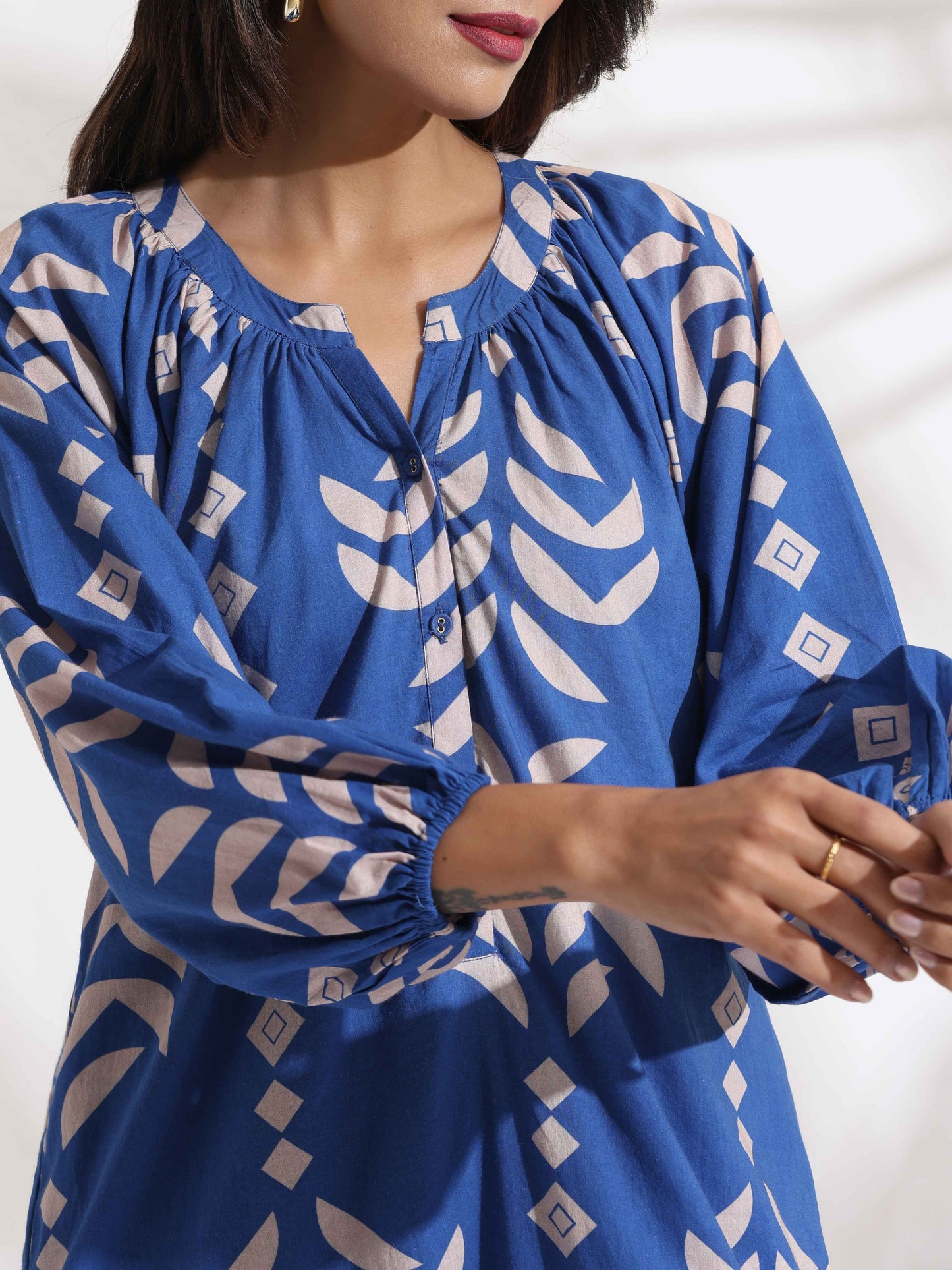 trueBrowns Blue Cotton Print Dress | Swadesiicart