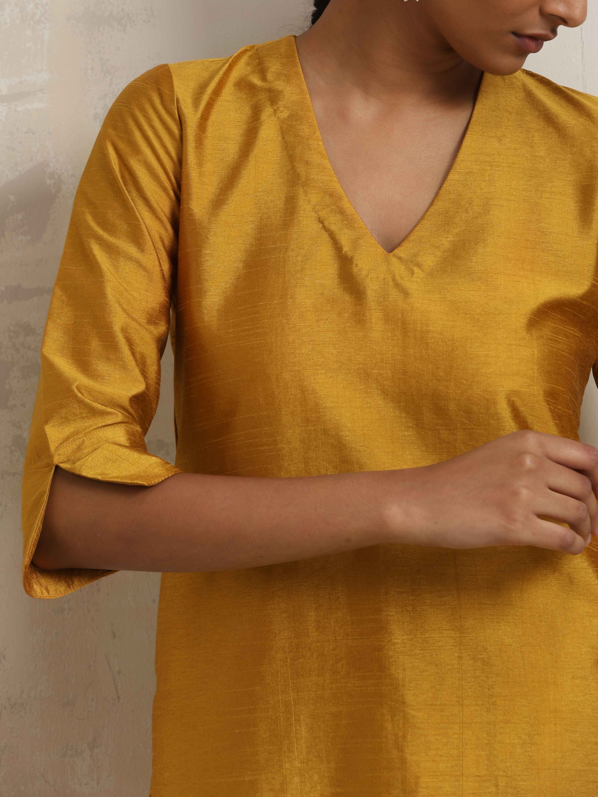 trueBrowns Gold Silk Kurta Co-ord Set - Swadesiicart