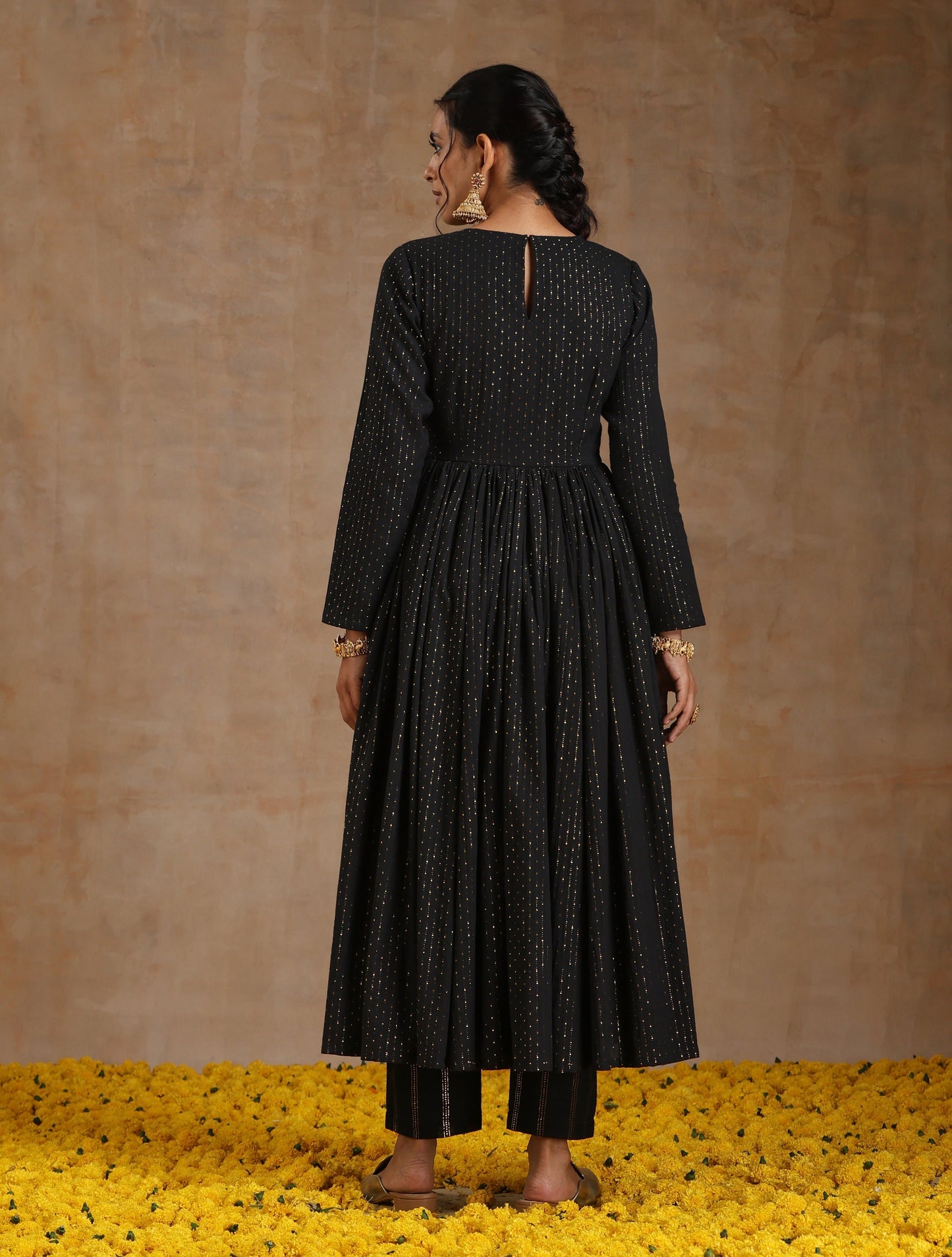trueBrowns Black Gold Cotton Anarkali Set | Swadesiicart
