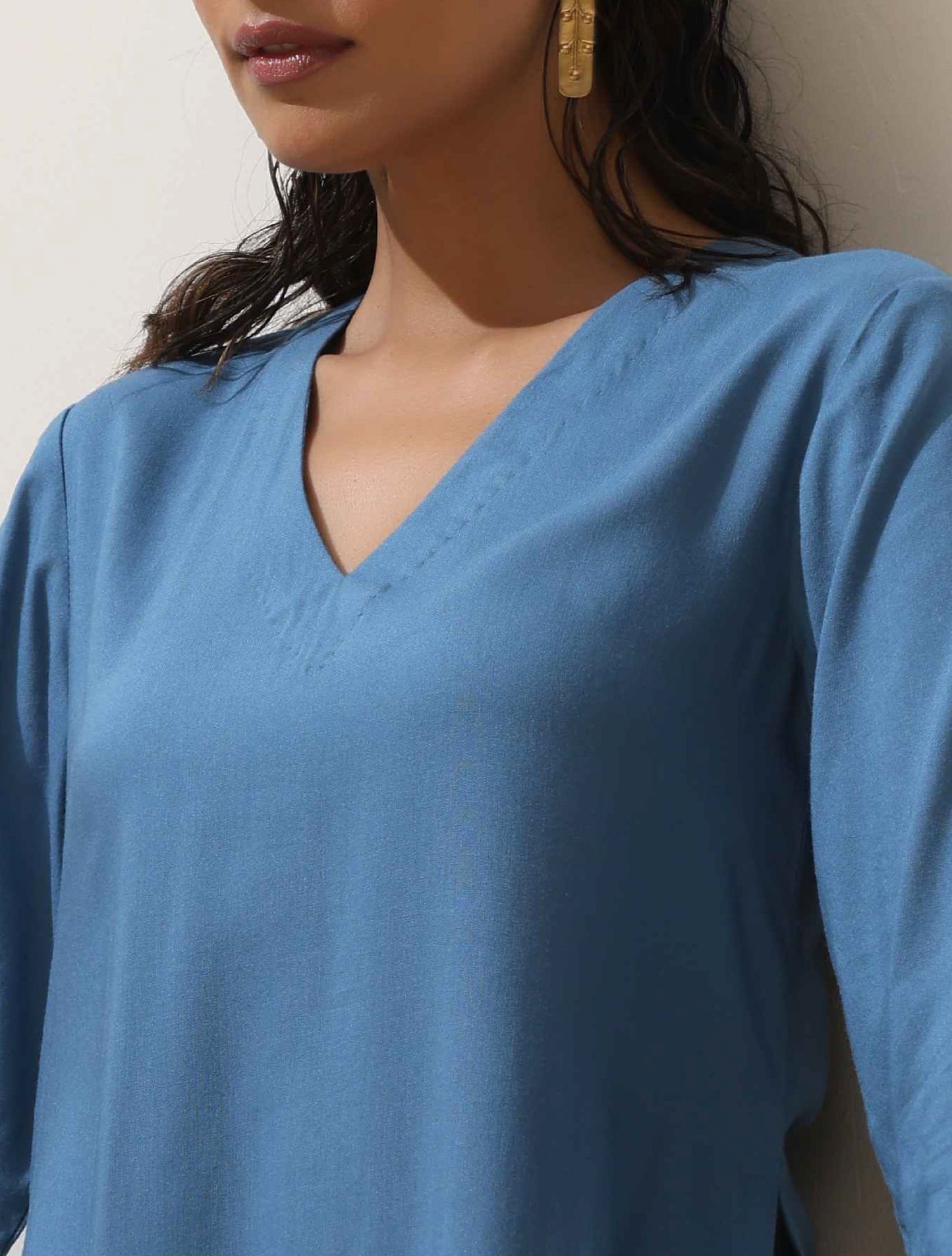trueBrowns Blue Viscose Kurta Pant Set | Swadesiicart