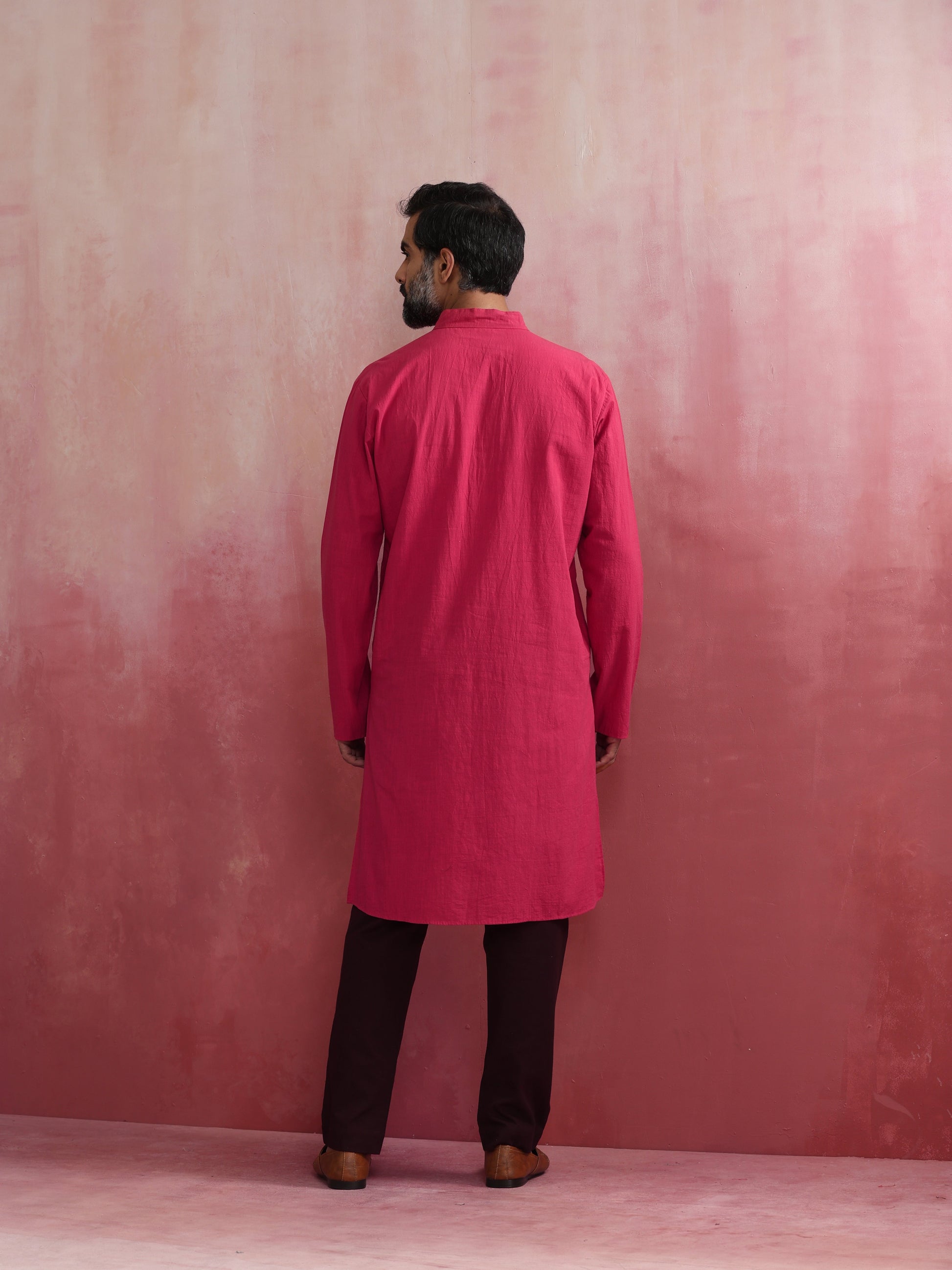 trueBrowns Men's Pink Mandarin Collar Kurta | Swadesiicart