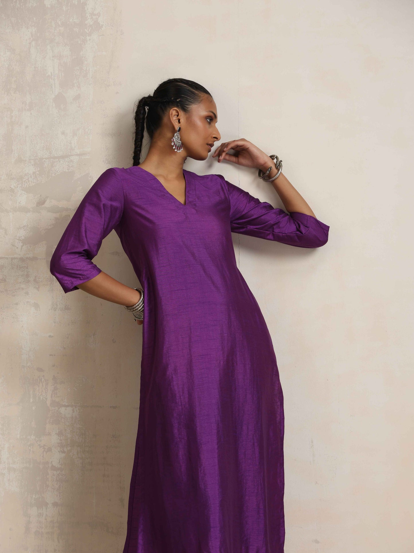 trueBrowns Purple Silk High Slit Kurta Set | Swadesiicart