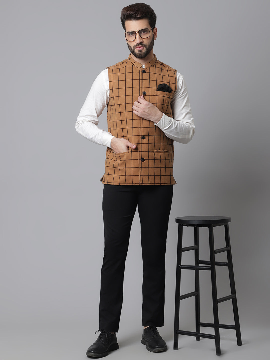 Even Apparels Men's Beige Nehru Jacket With Welt Pockets | Swadesiicart