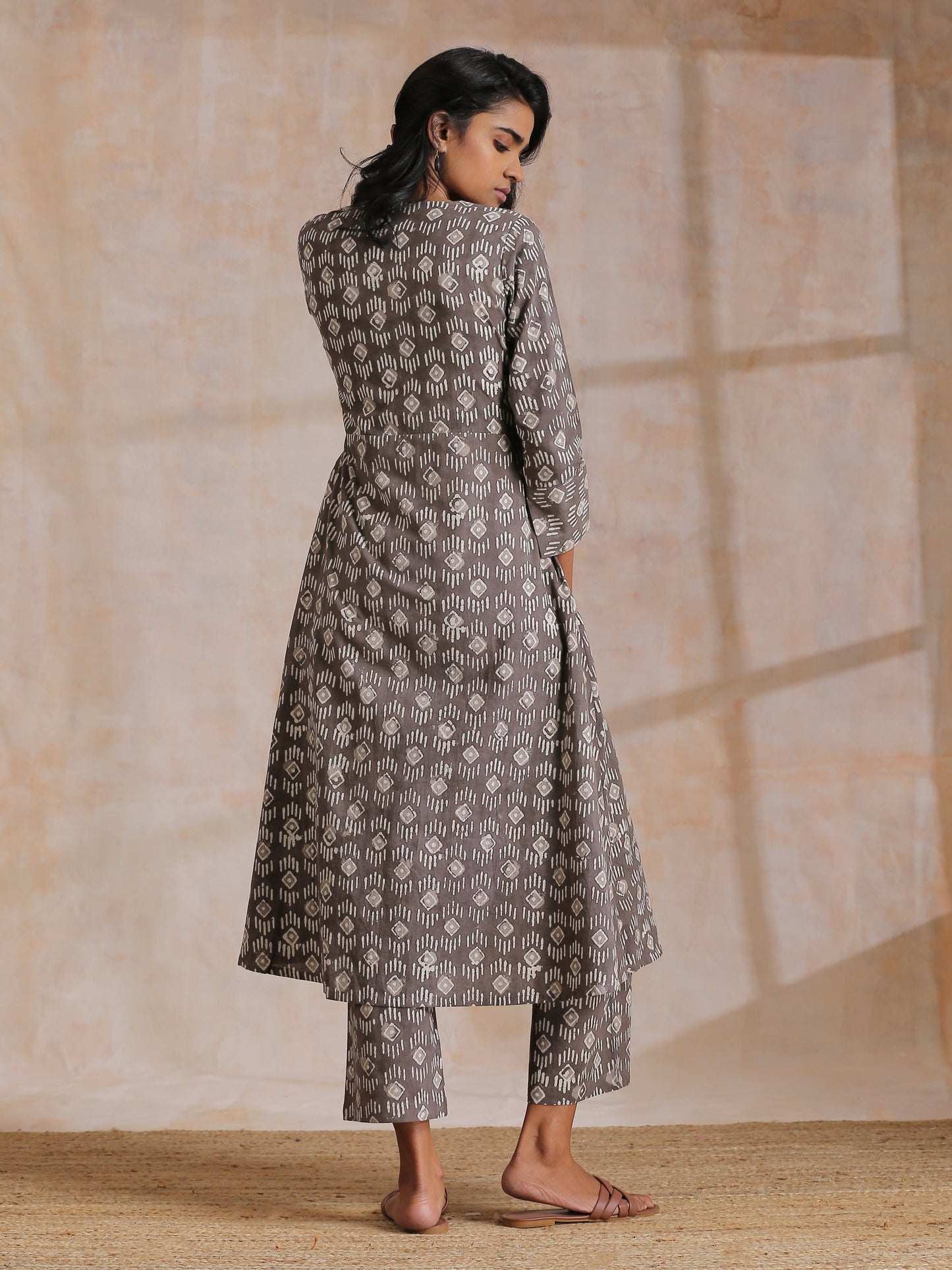trueBrowns Clay Dabu Geometric Print Cotton Angrakha Kurta Pant Set | Swadesiicart