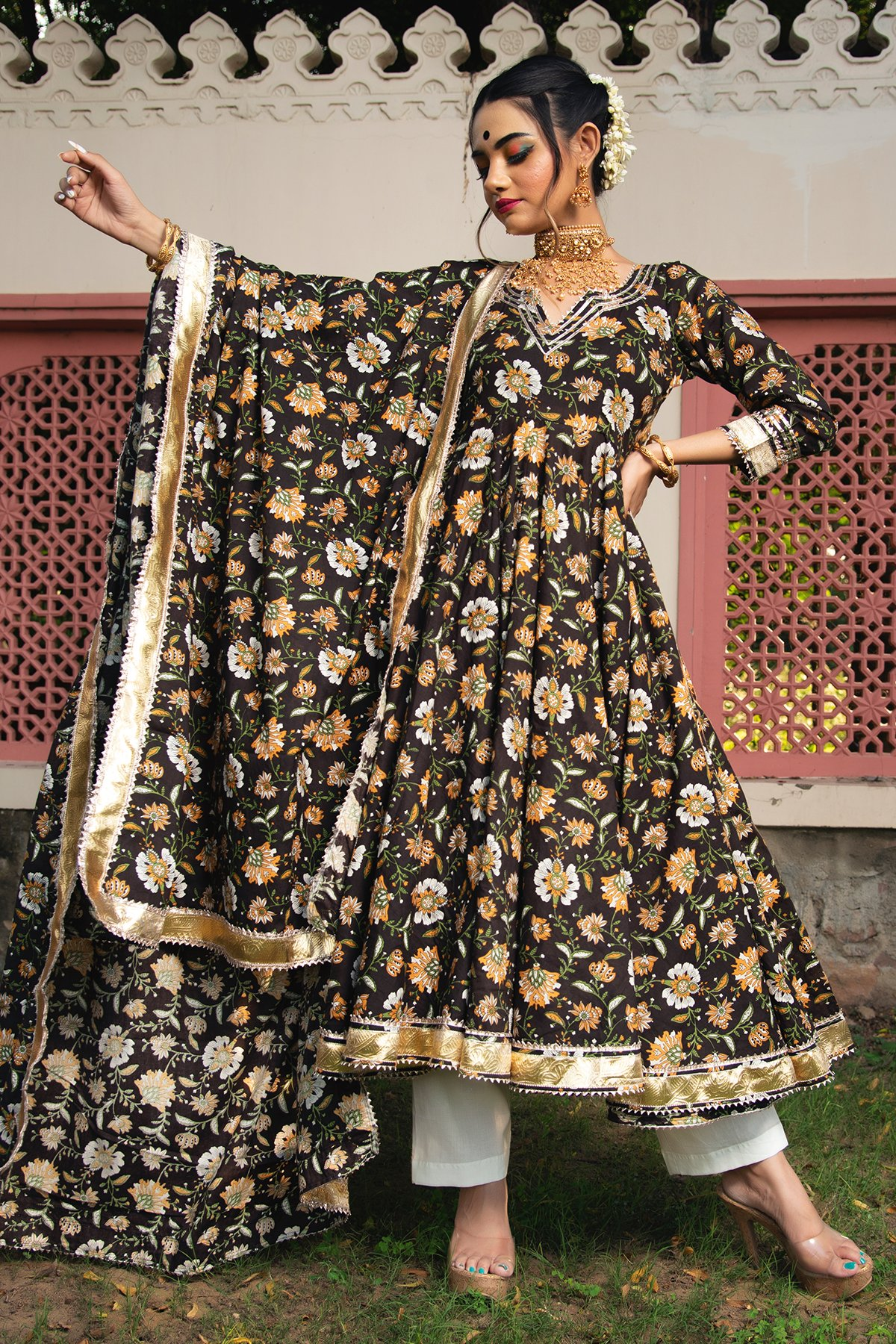 Pomcha Jaipur Roop Rang Hand Block Anarkali Set | Swadesiicart