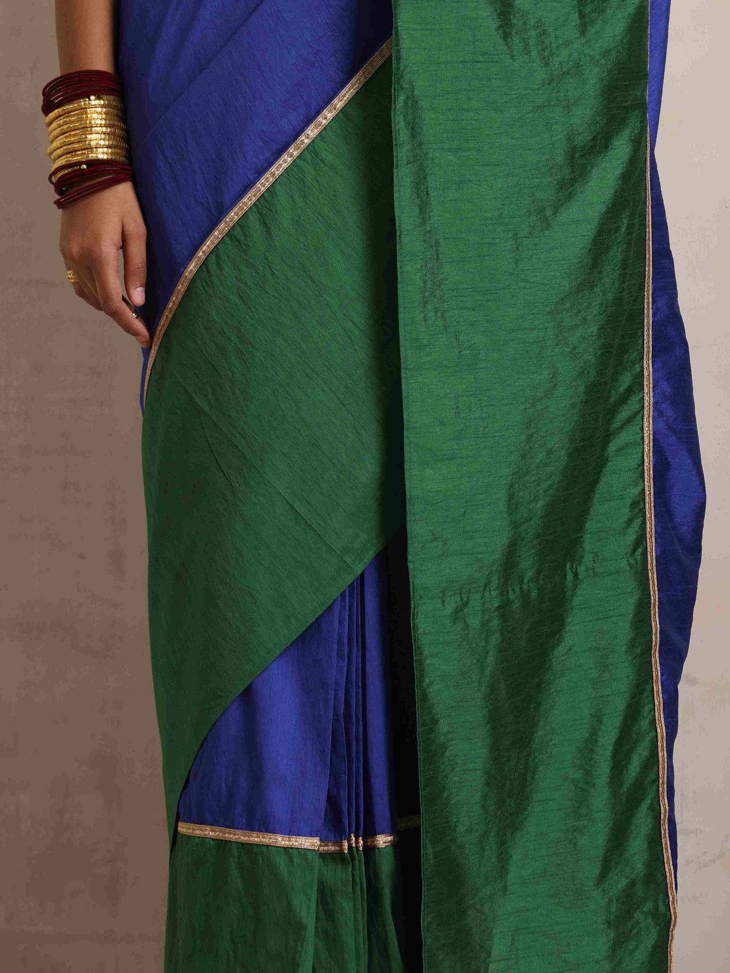 trueBrowns Blue Silk Ready To Wear Saree | Swadesiicart