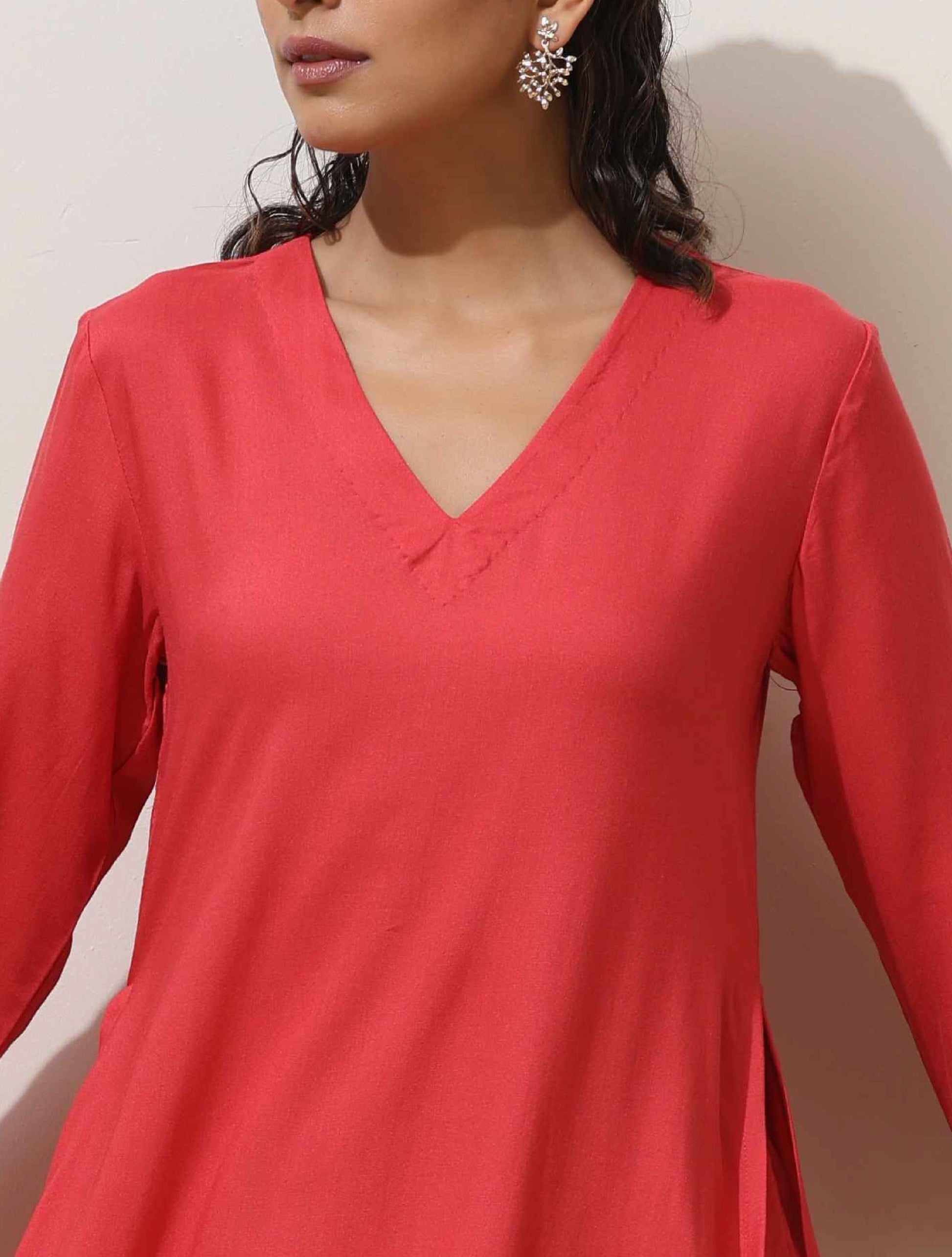 trueBrowns Coral Viscose Solid Kurta Pant Set | Swadesiicart