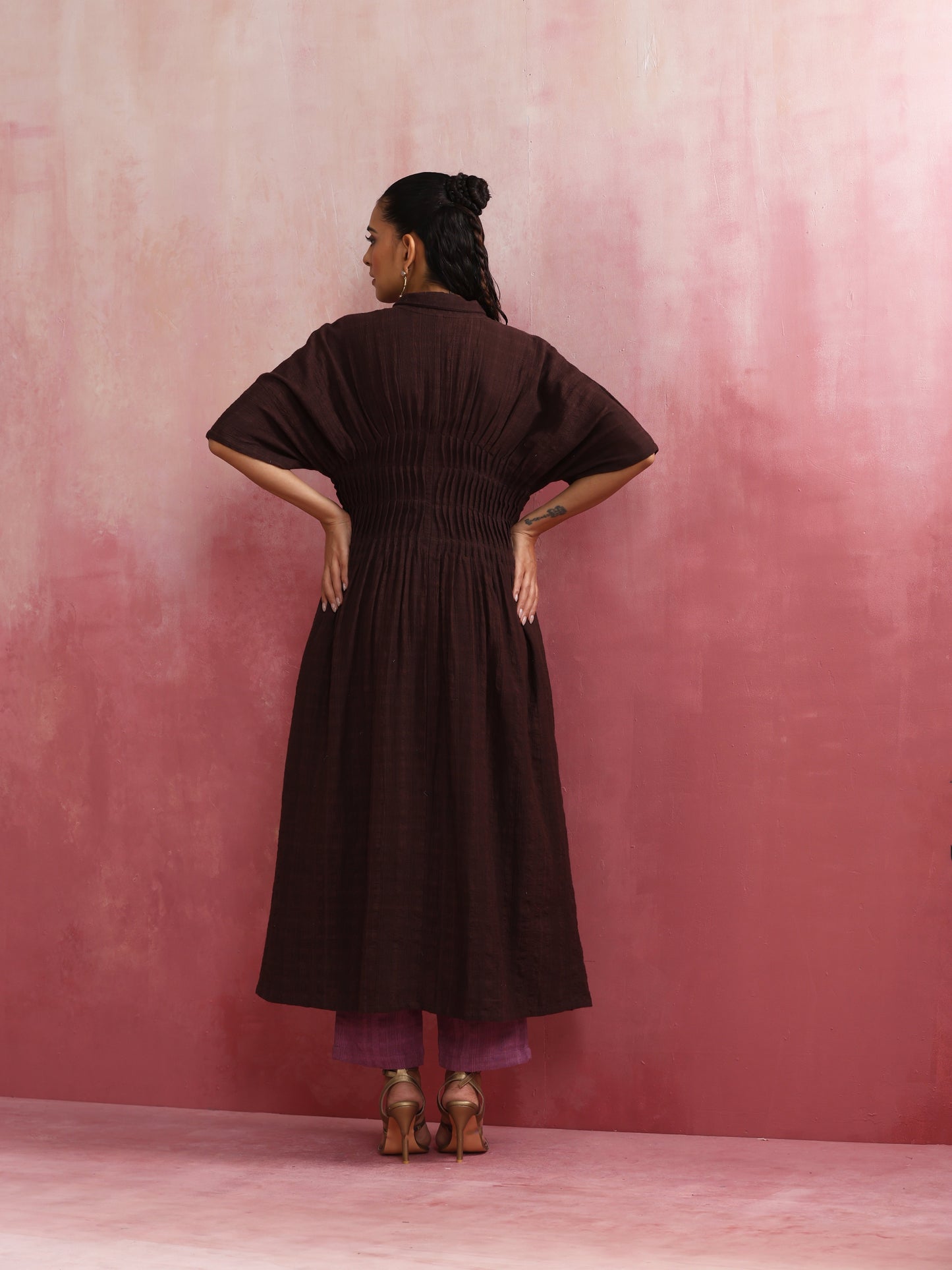 trueBrowns Cola Cotton Dobby Pleated Kurta Set | Swadesiicart