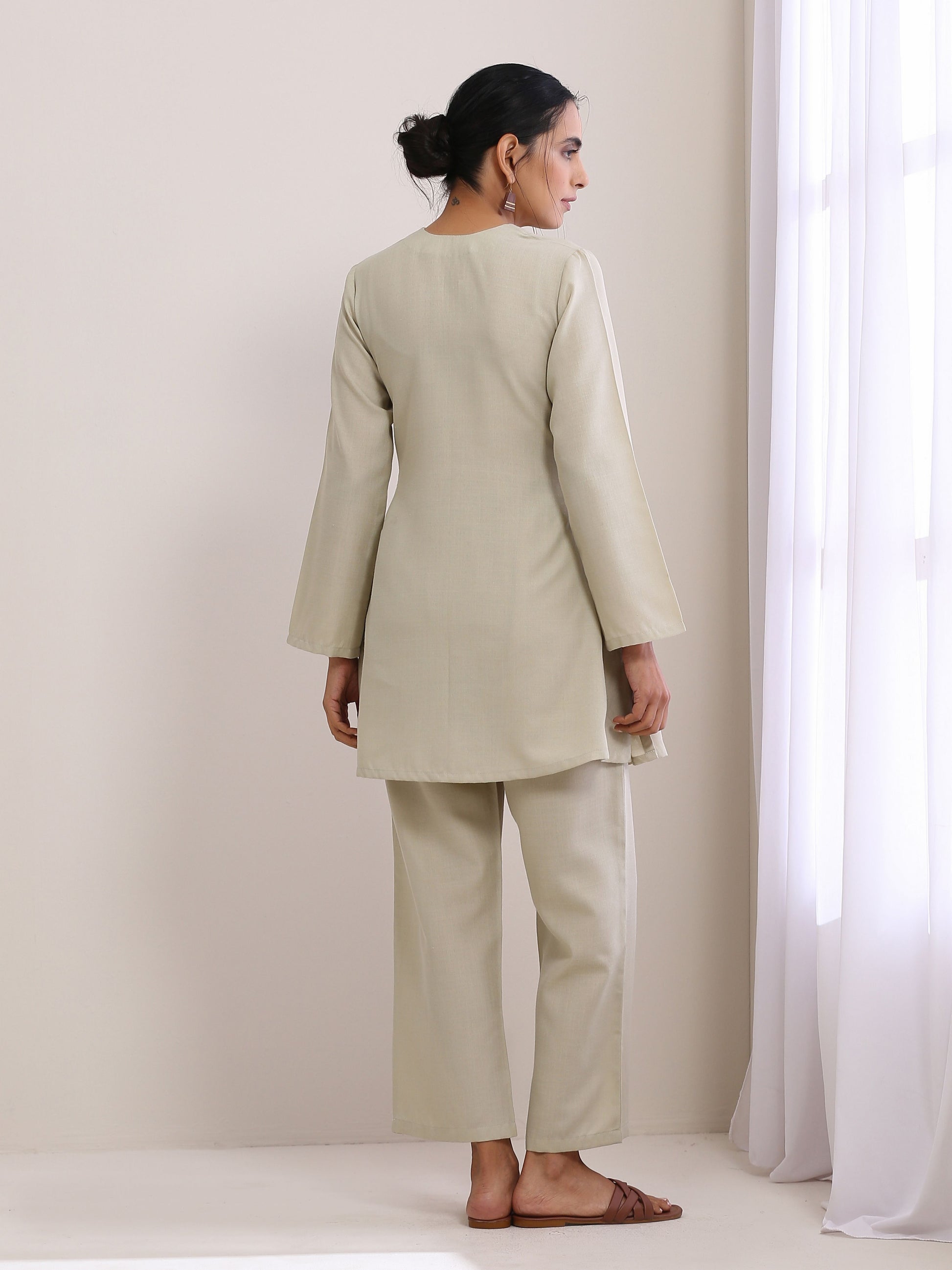 trueBrowns Light Grey Slub Co-Ord Set - Swadesiicart